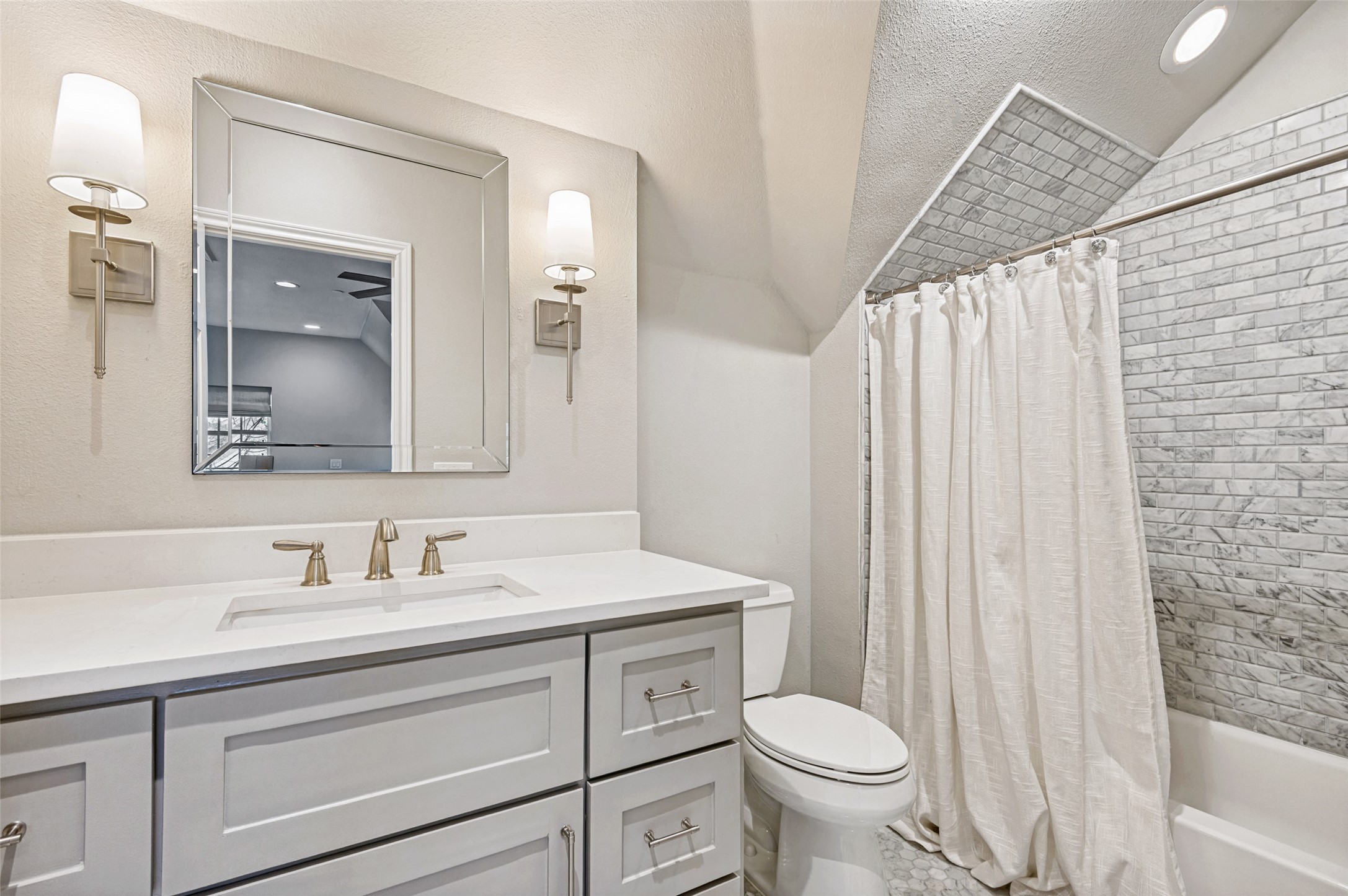 4556 Belclaire Avenue Highland Park TX 75205
