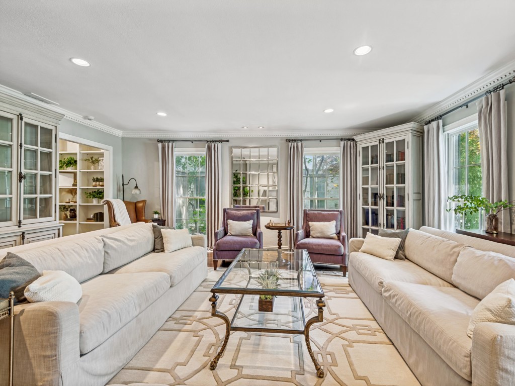 4556 Belclaire Avenue Highland Park TX 75205
