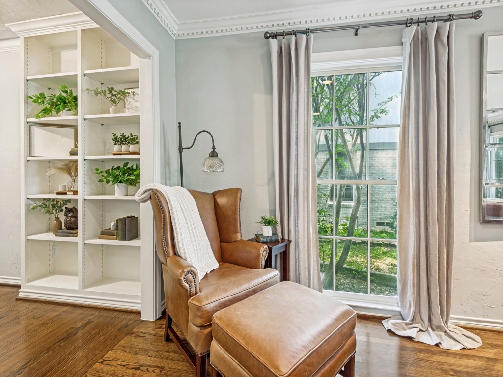 4556 Belclaire Avenue Highland Park TX 75205