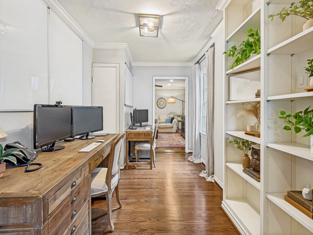 4556 Belclaire Avenue Highland Park TX 75205
