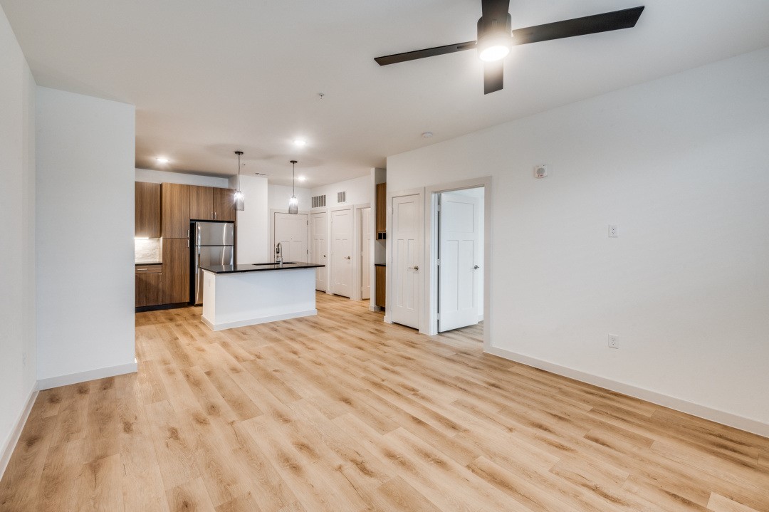 512 N Ewing Avenue Dallas TX 75203