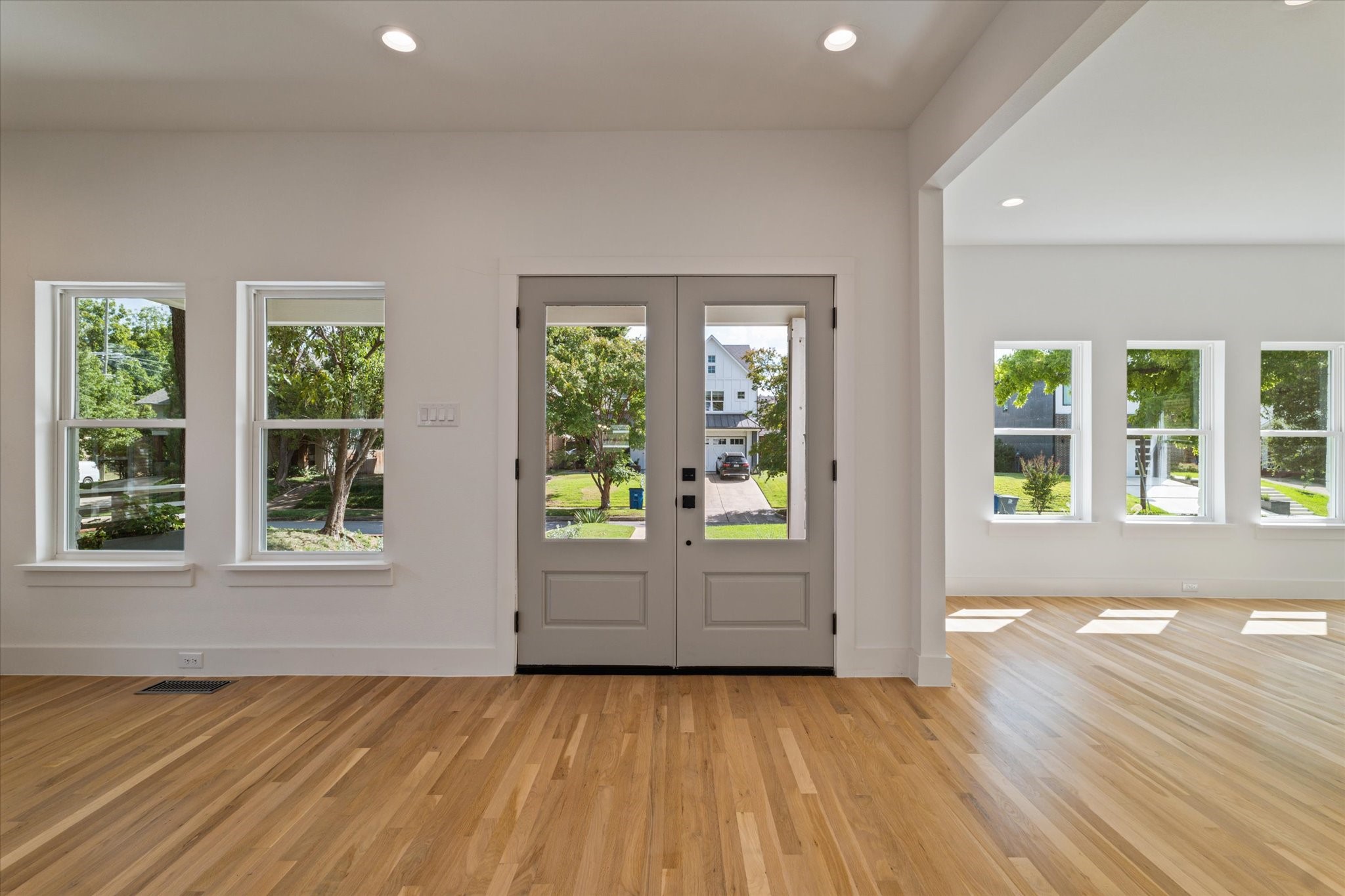 6255 Belmont Avenue Dallas TX 75214
