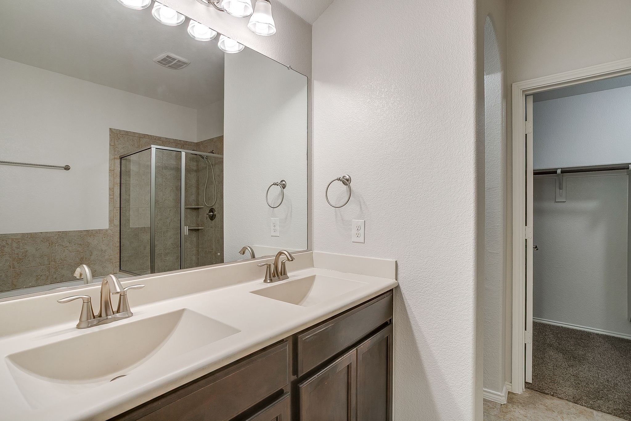 357 Coral Vine Lane Burleson TX 76028
