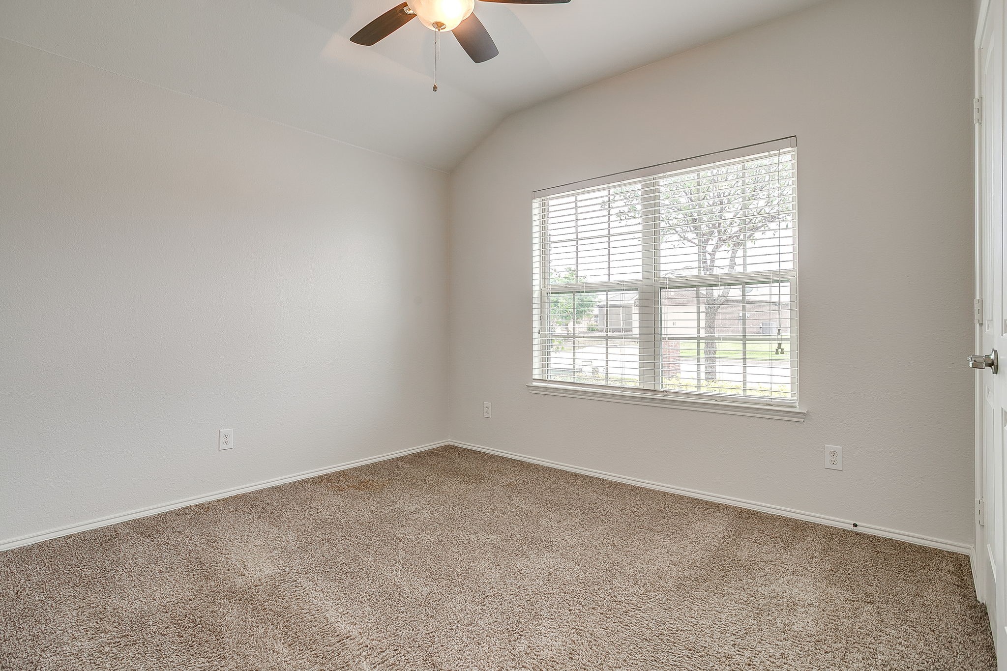 357 Coral Vine Lane Burleson TX 76028