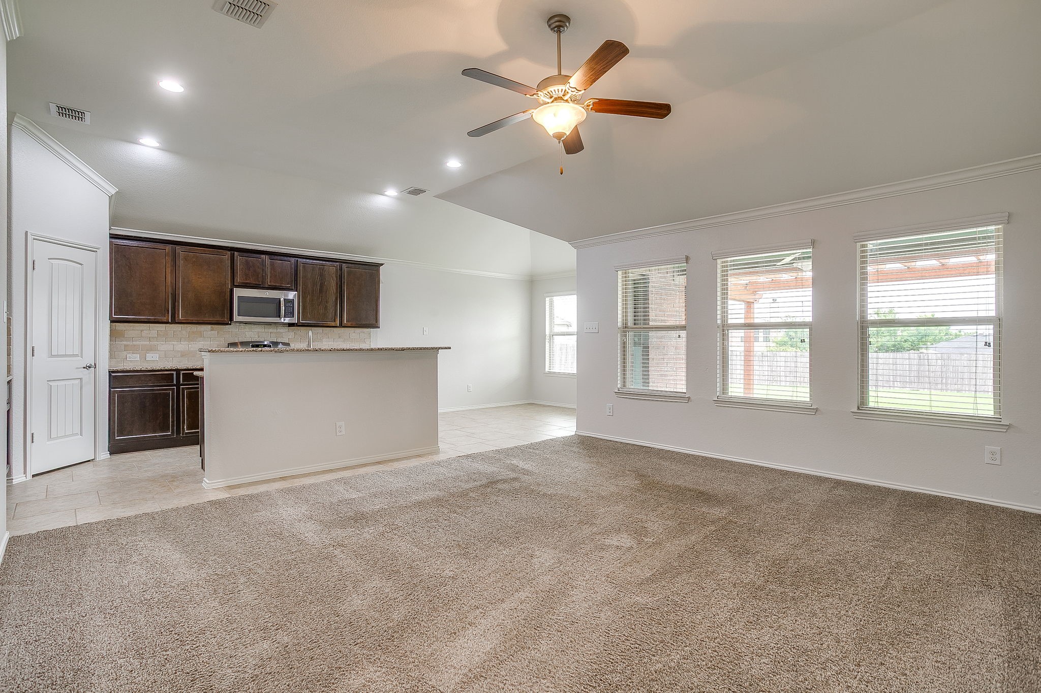 357 Coral Vine Lane Burleson TX 76028