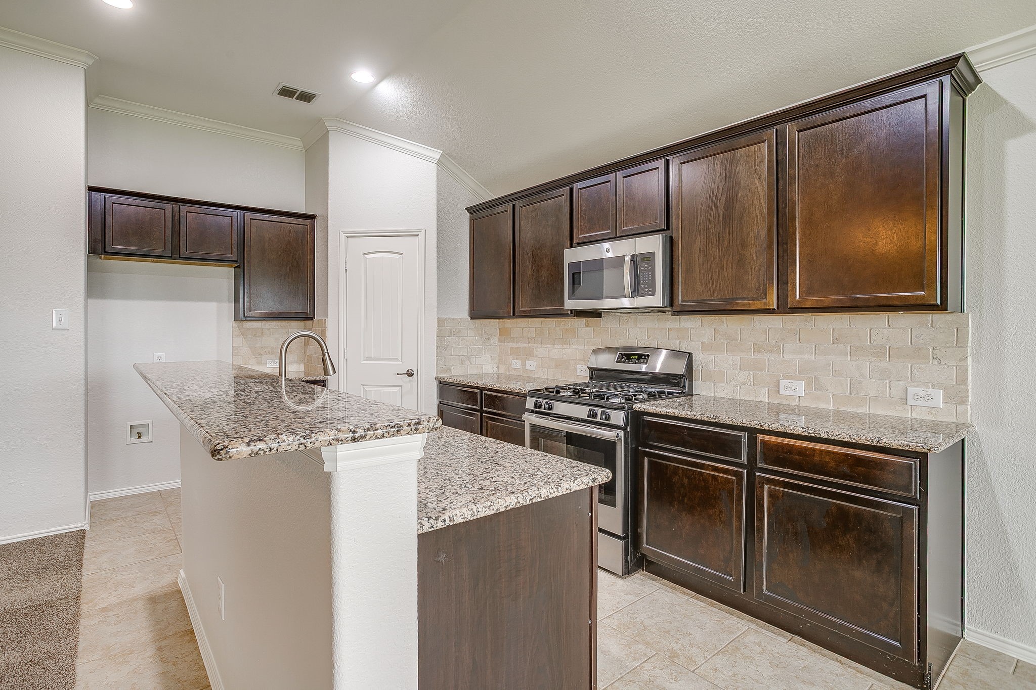 357 Coral Vine Lane Burleson TX 76028