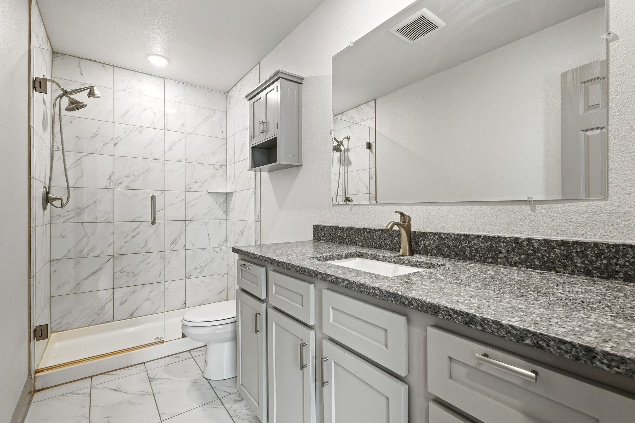 108 Holcombville Road Tom Bean TX 75489
