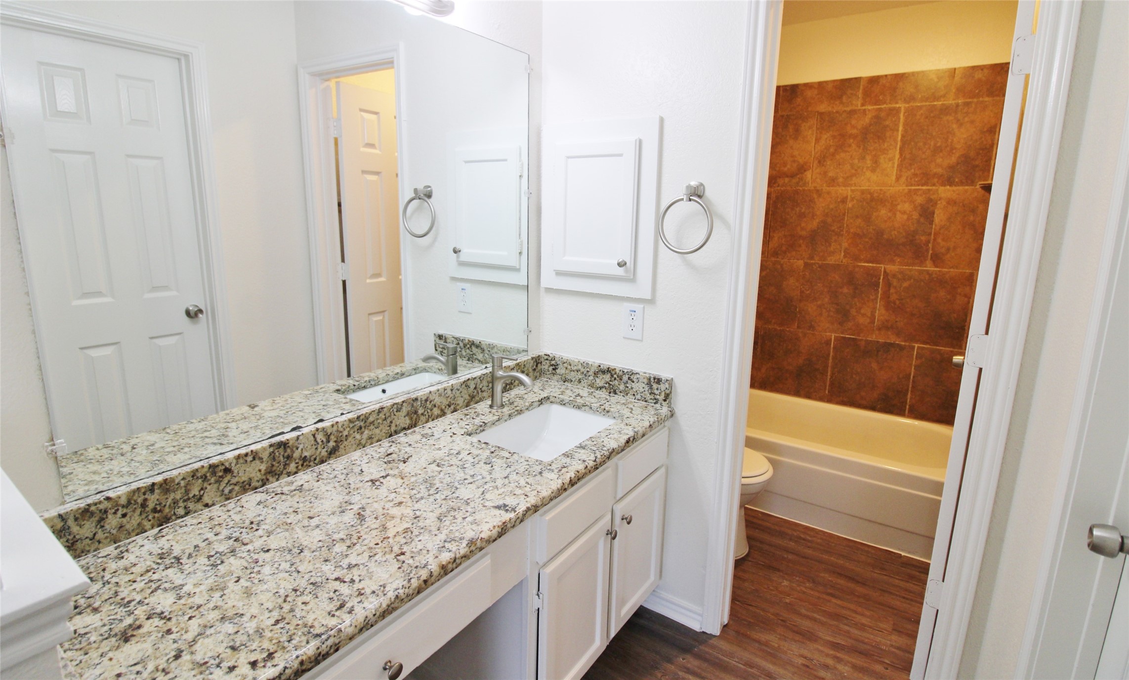 1103 Hemlock Court Desoto TX 75115