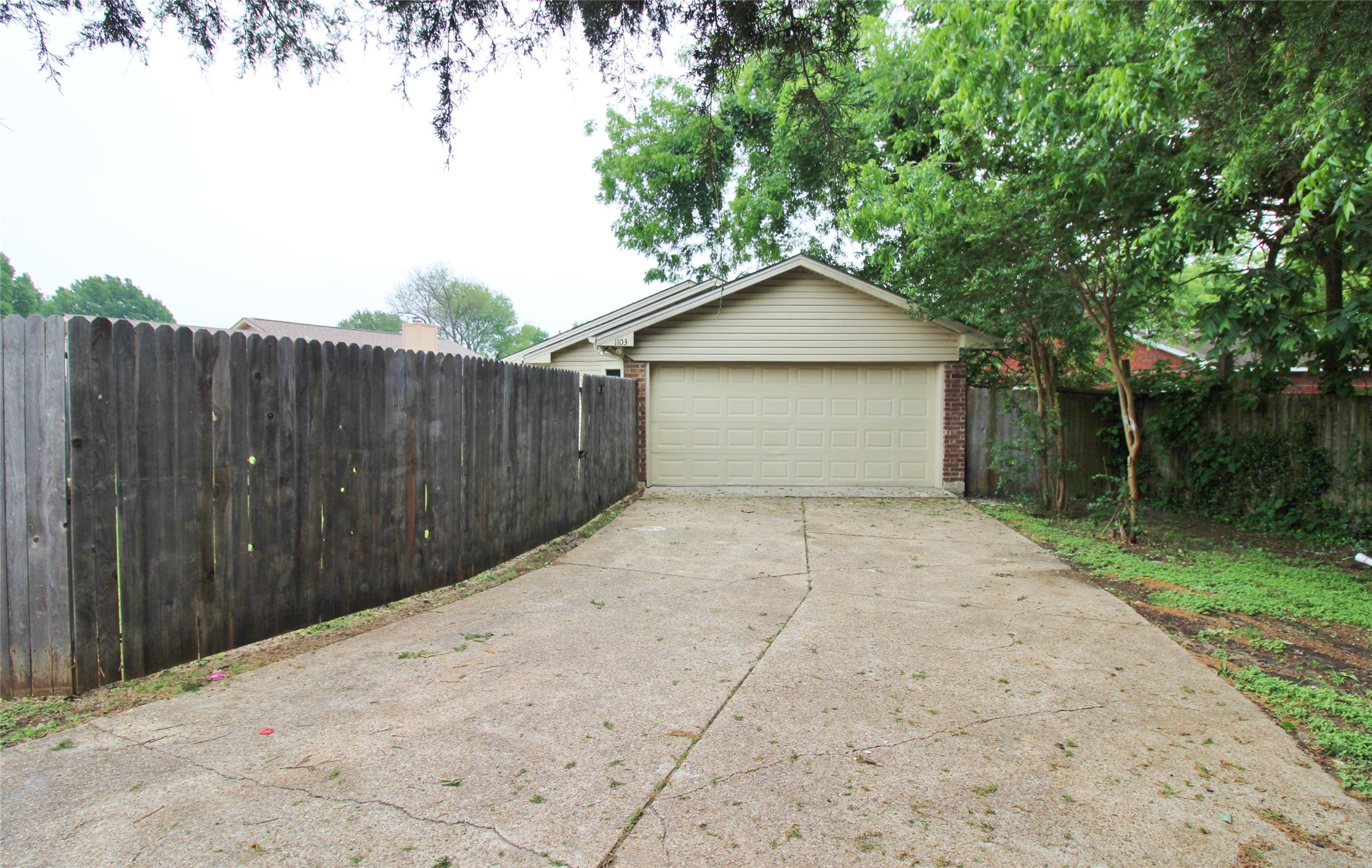 1103 Hemlock Court Desoto TX 75115