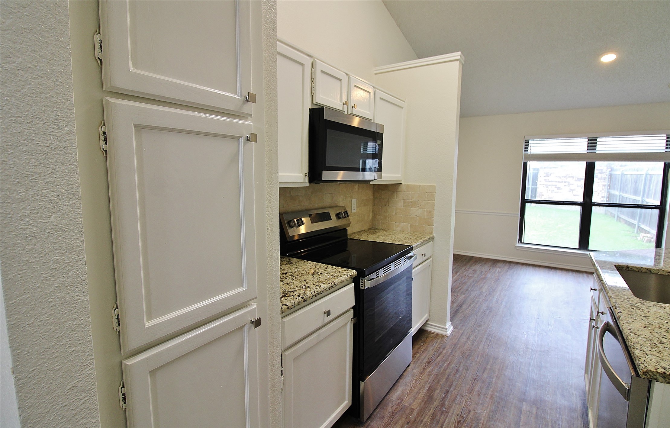 1103 Hemlock Court Desoto TX 75115