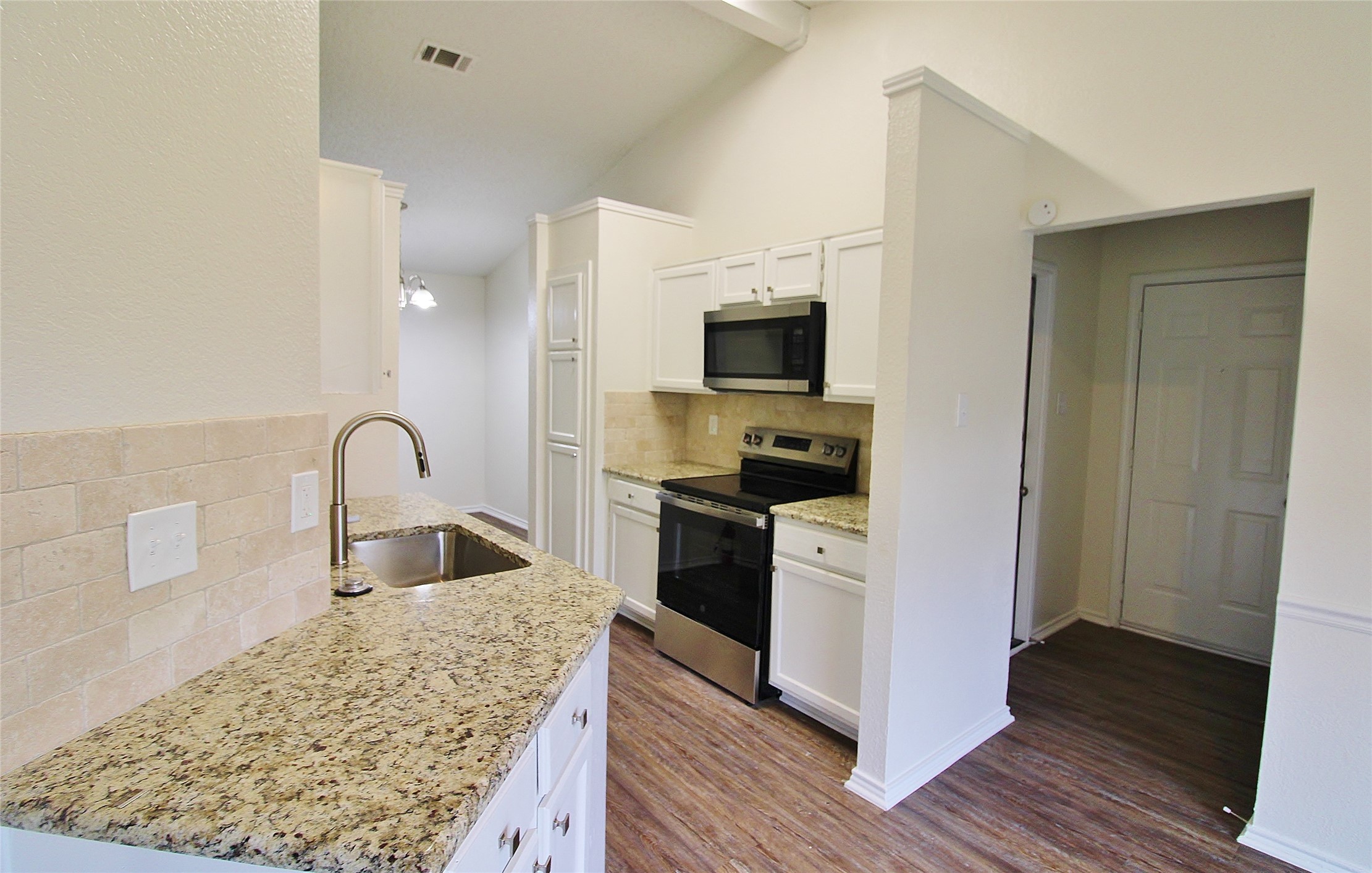 1103 Hemlock Court Desoto TX 75115