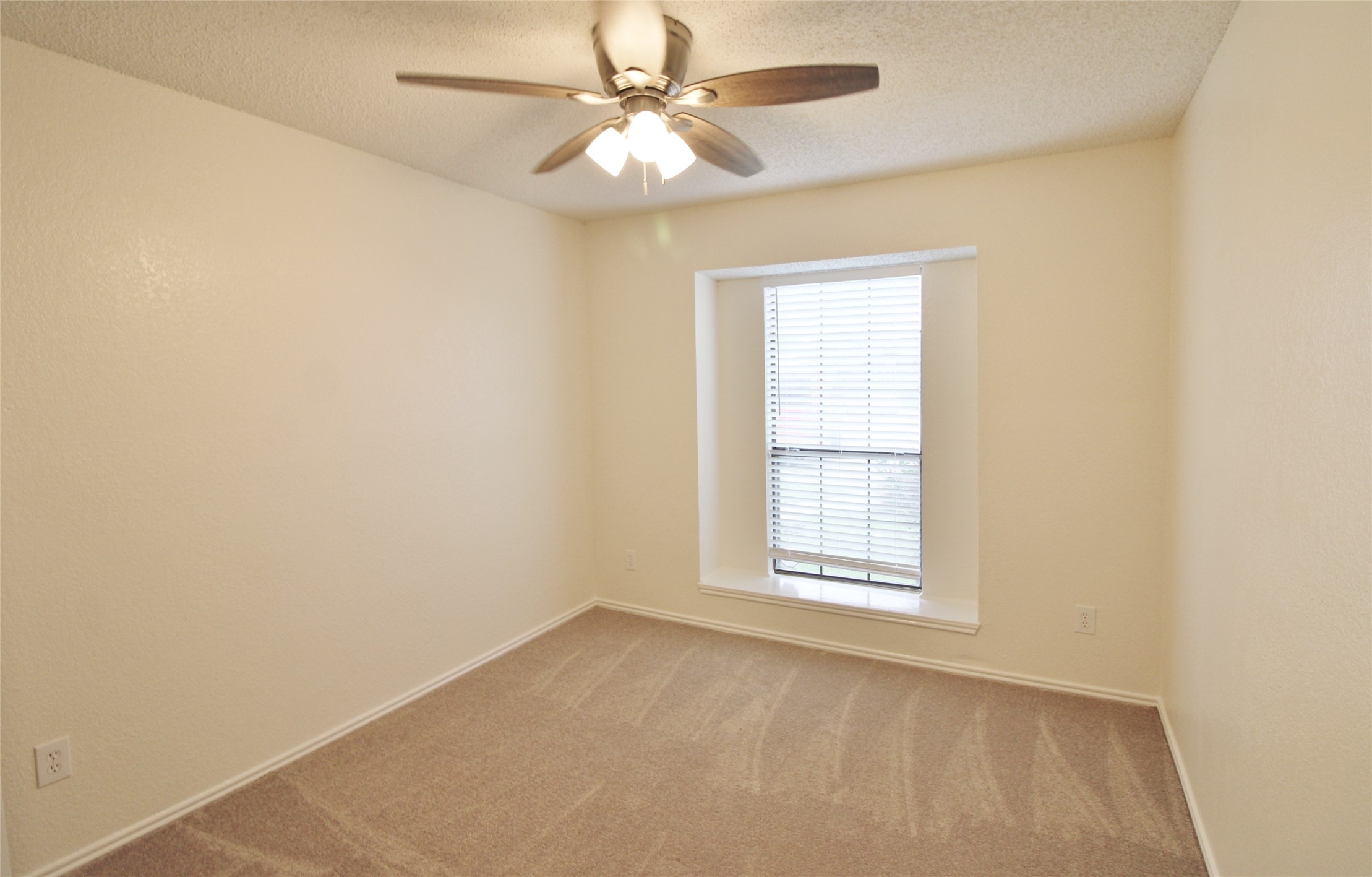1103 Hemlock Court Desoto TX 75115