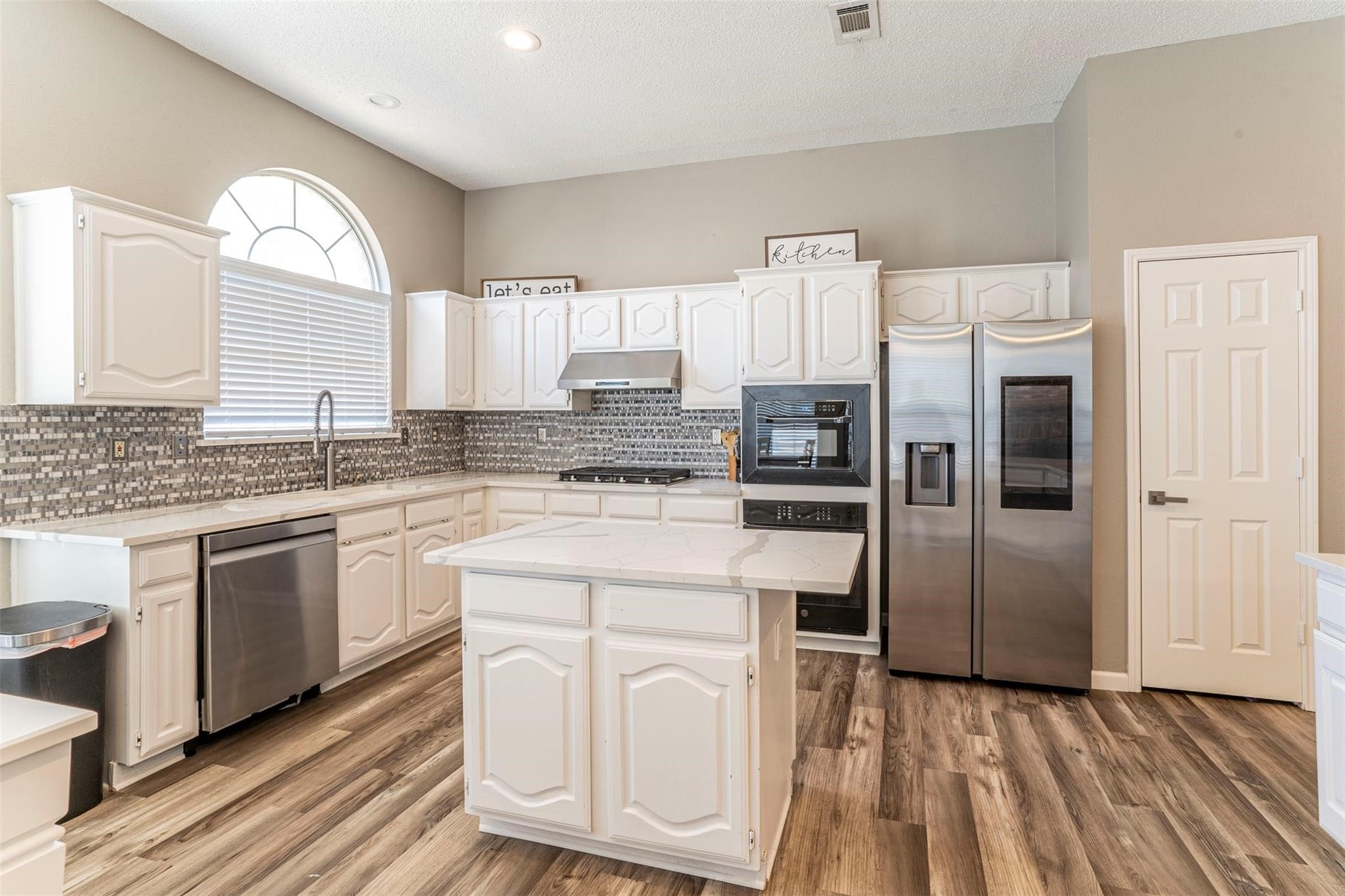 8409 Lake Bend Drive Rowlett TX 75088