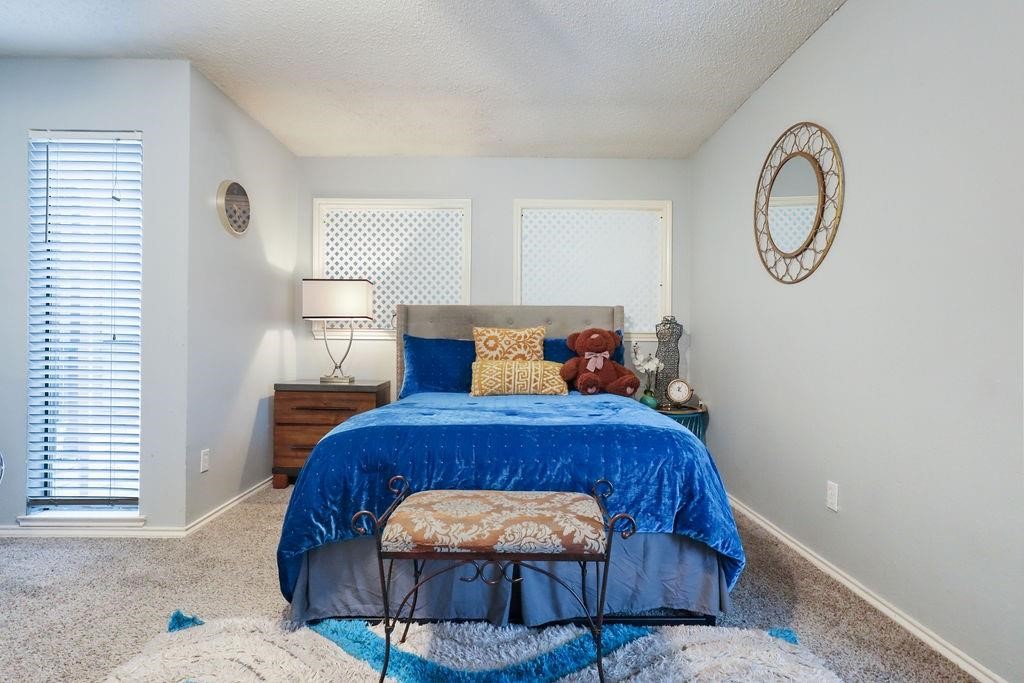 2300 Bamboo Drive Arlington TX 76006