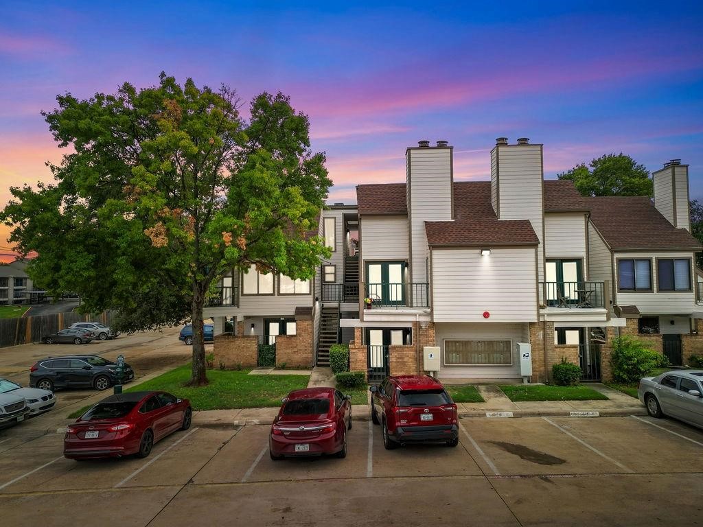 2300 Bamboo Drive Arlington TX 76006