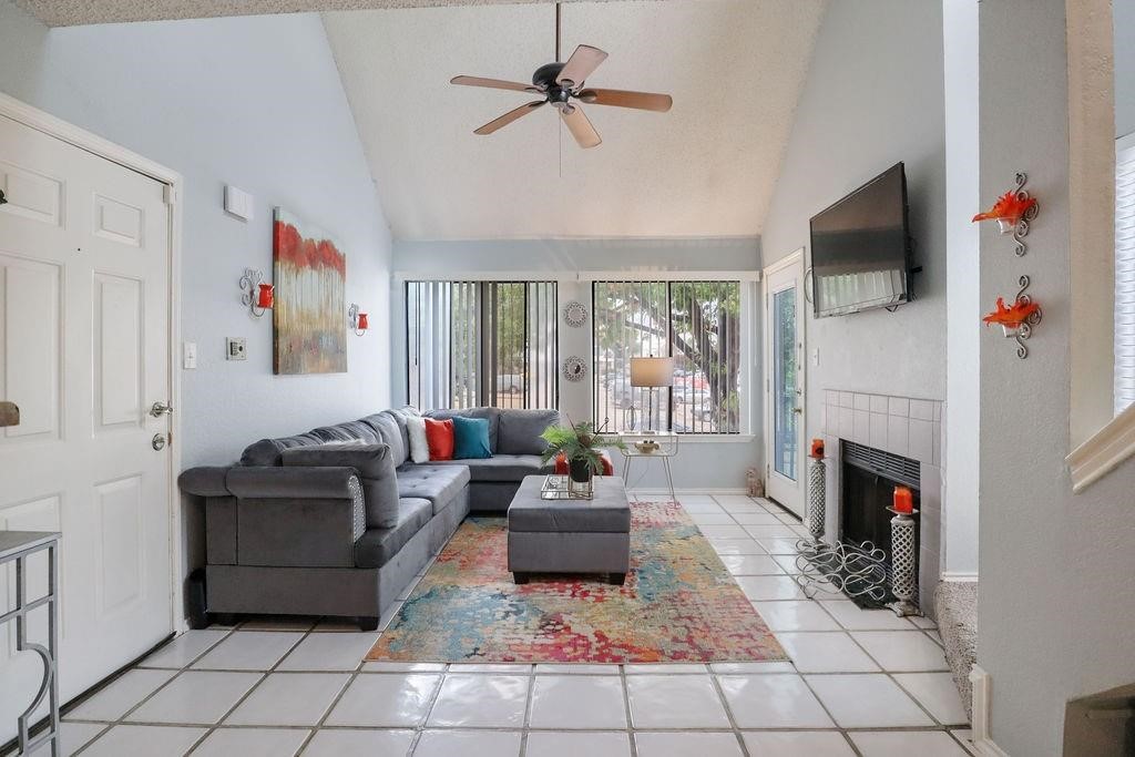 2300 Bamboo Drive Arlington TX 76006