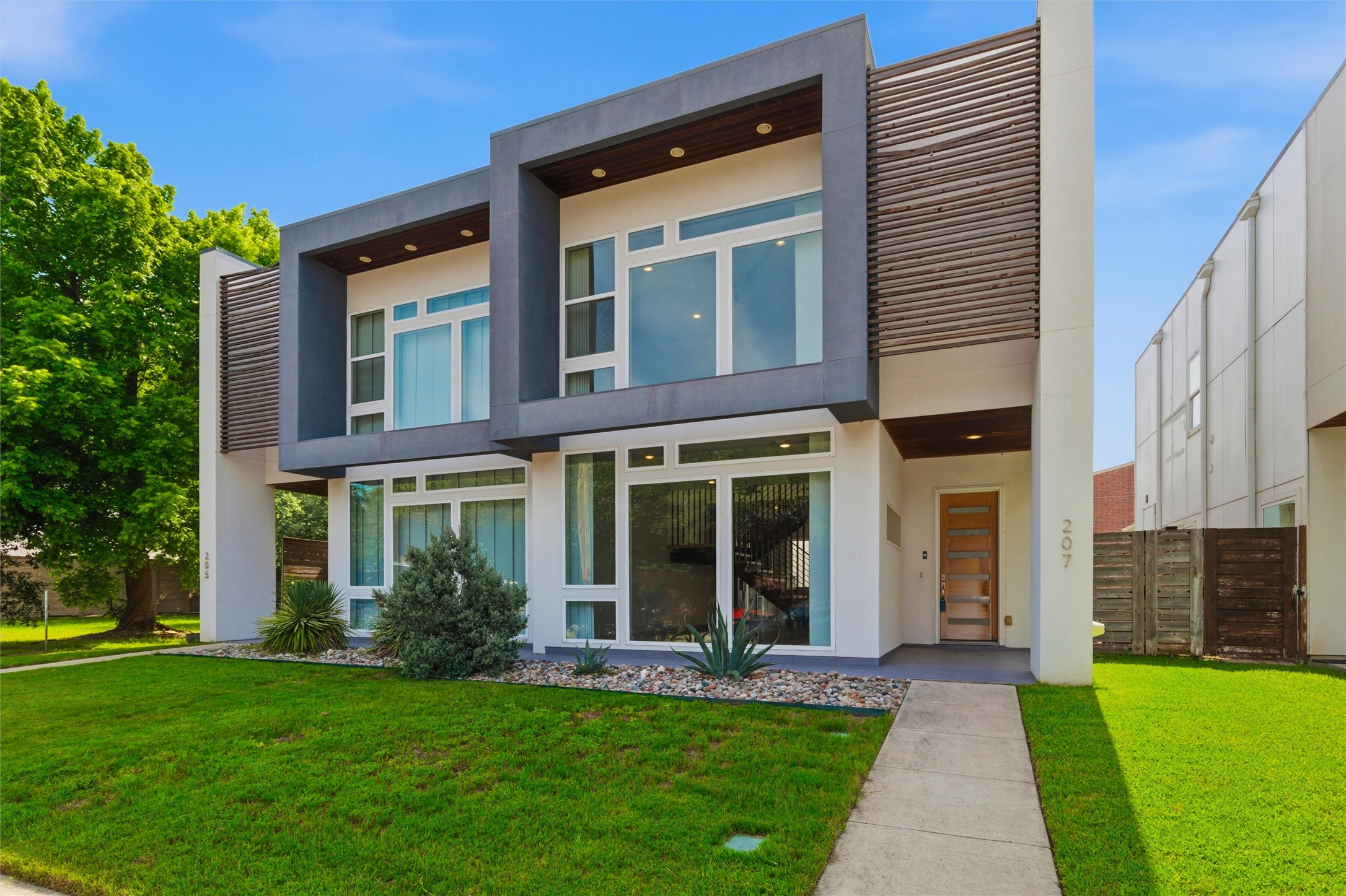 207 Adrian Drive Fort Worth TX 76107