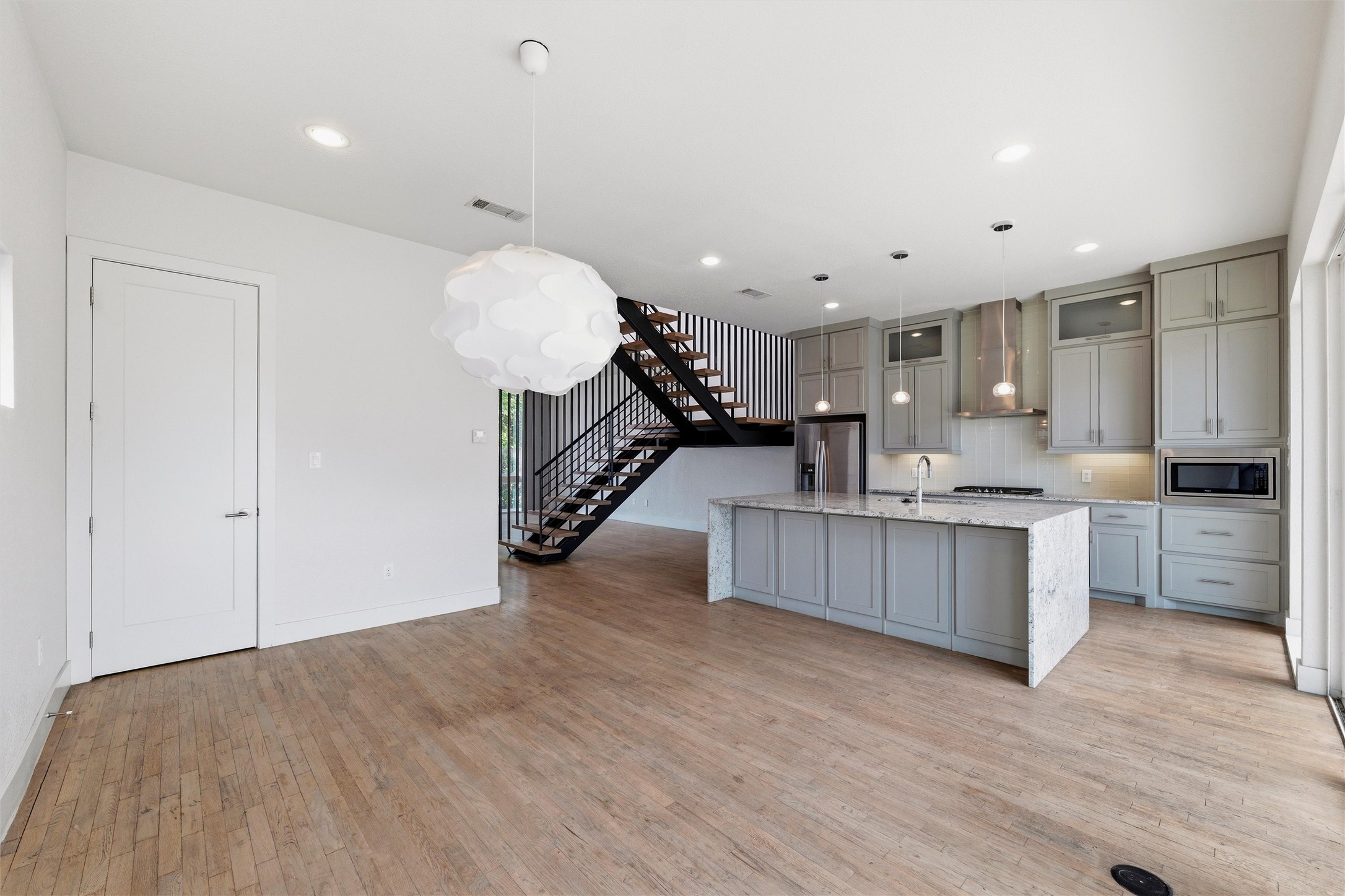 207 Adrian Drive Fort Worth TX 76107