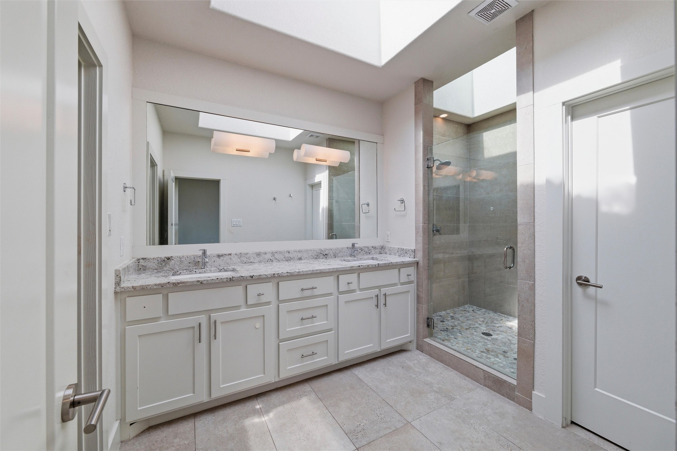 207 Adrian Drive Fort Worth TX 76107