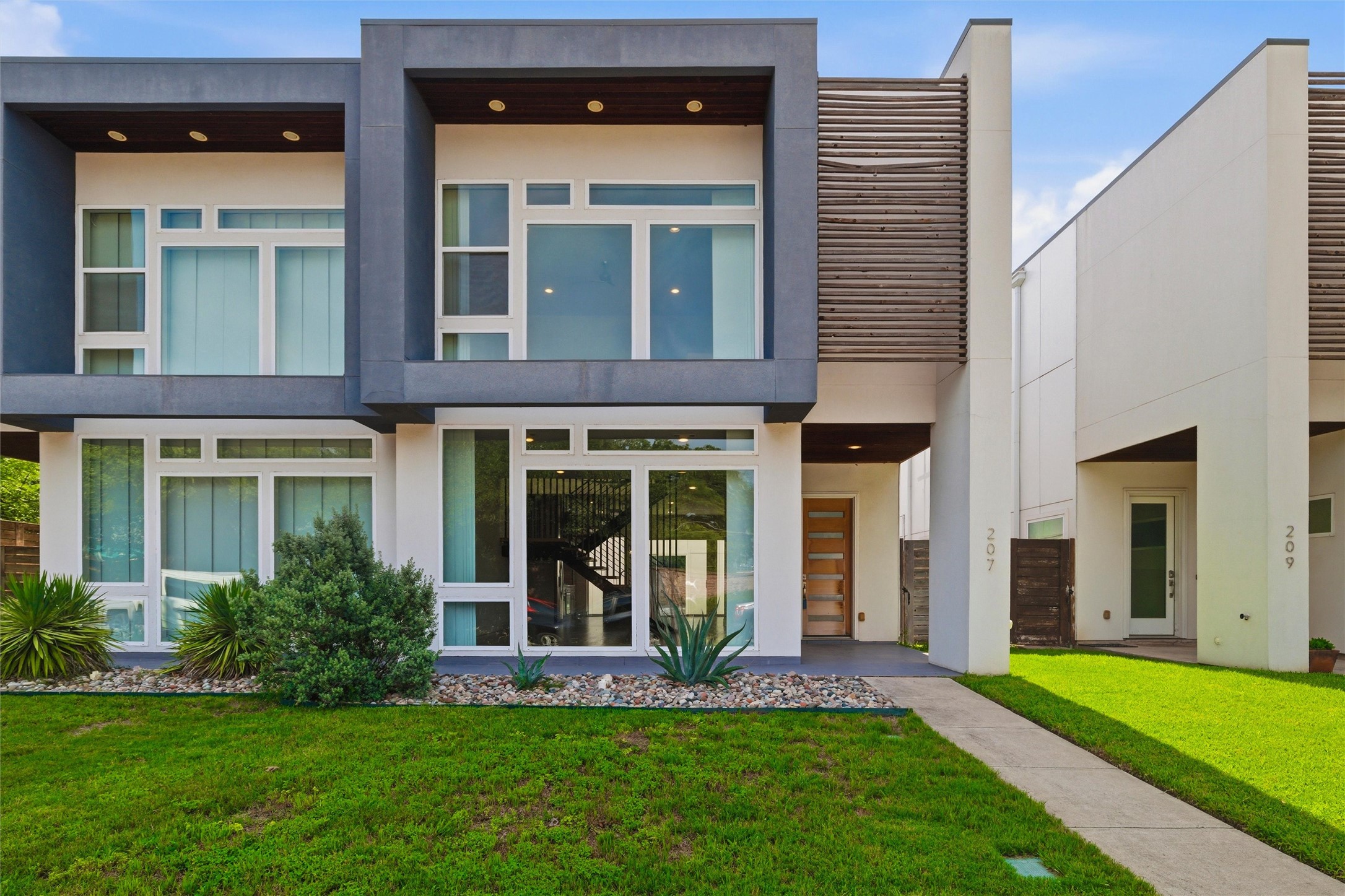 207 Adrian Drive Fort Worth TX 76107