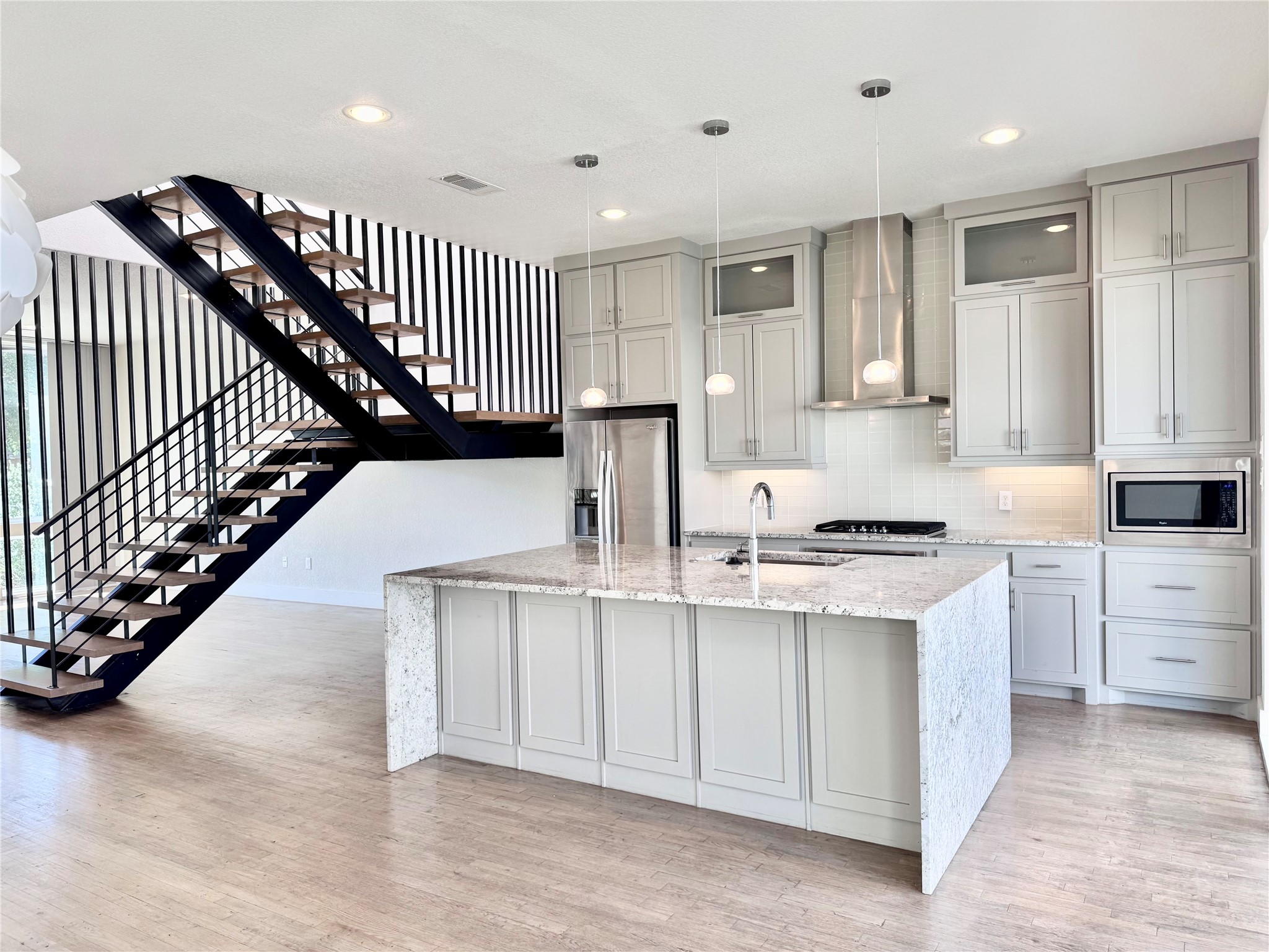 207 Adrian Drive Fort Worth TX 76107