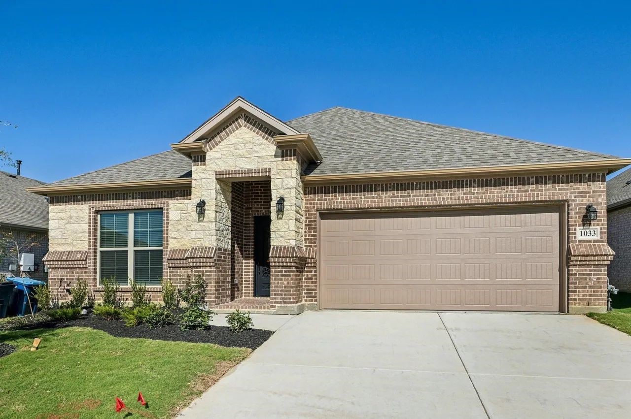 1033 Nighthawk Trail Alvarado TX 76009