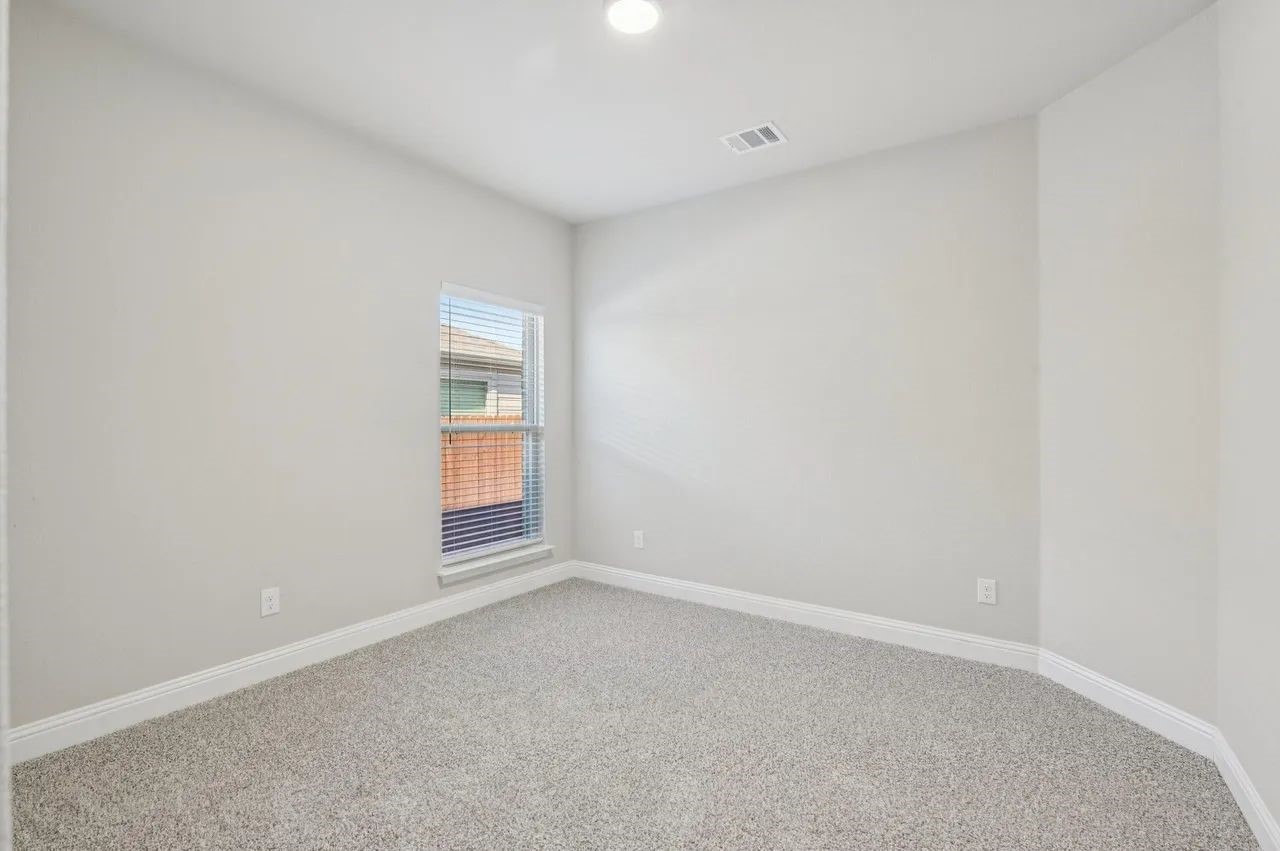 1033 Nighthawk Trail Alvarado TX 76009