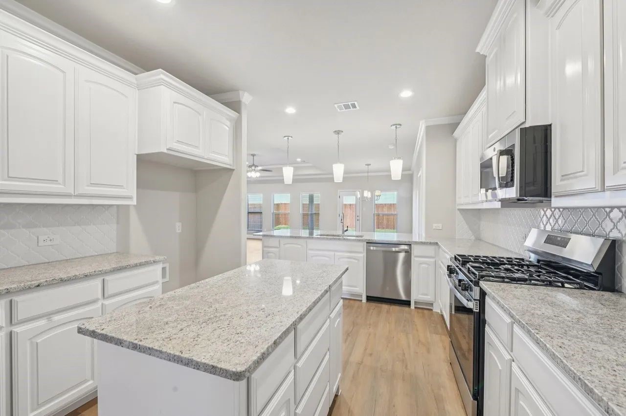 1033 Nighthawk Trail Alvarado TX 76009