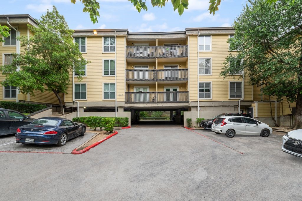 4845 Cedar Springs Road Dallas TX 75219