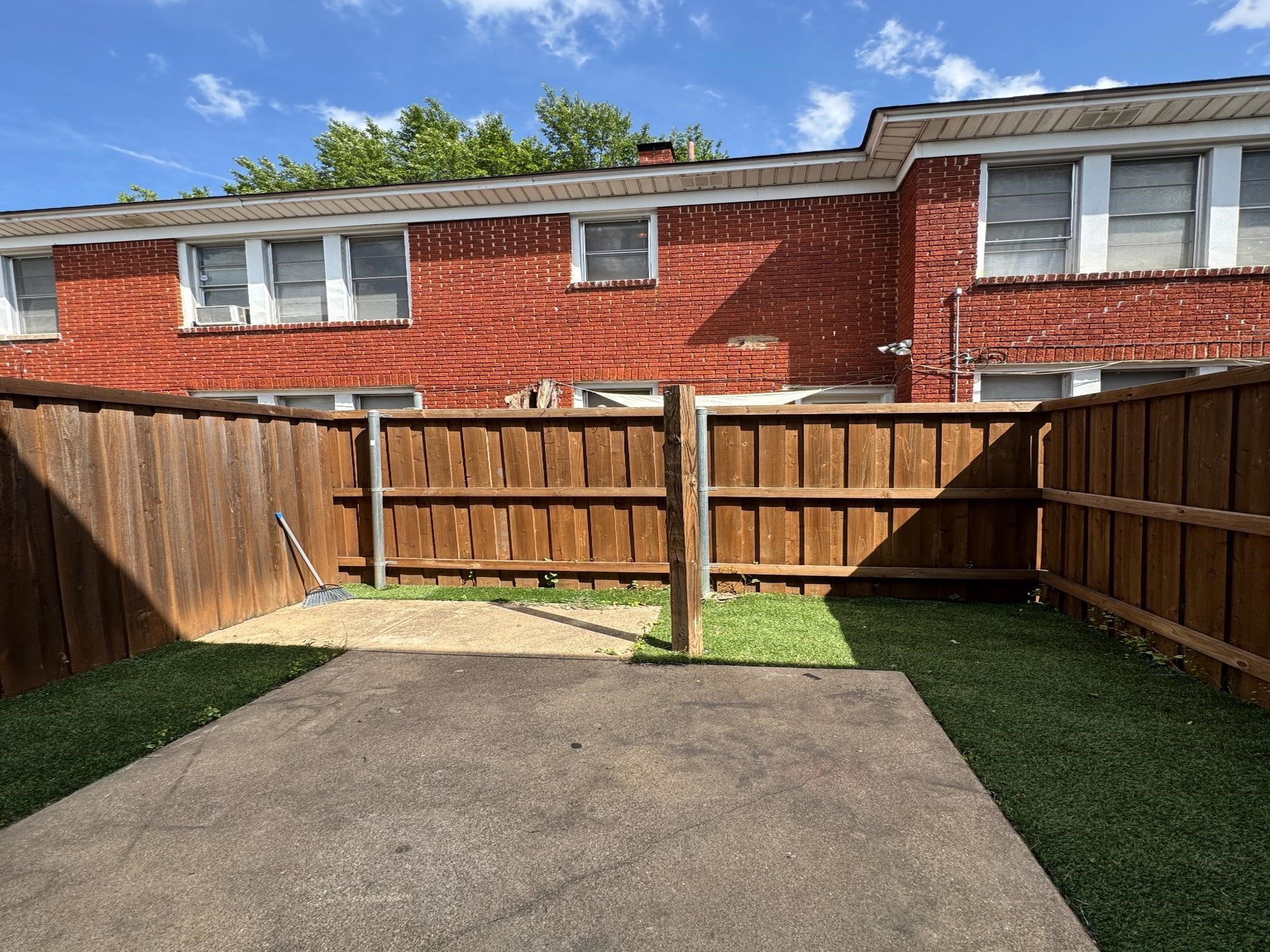 4335 Cedar Springs Road Dallas TX 75219