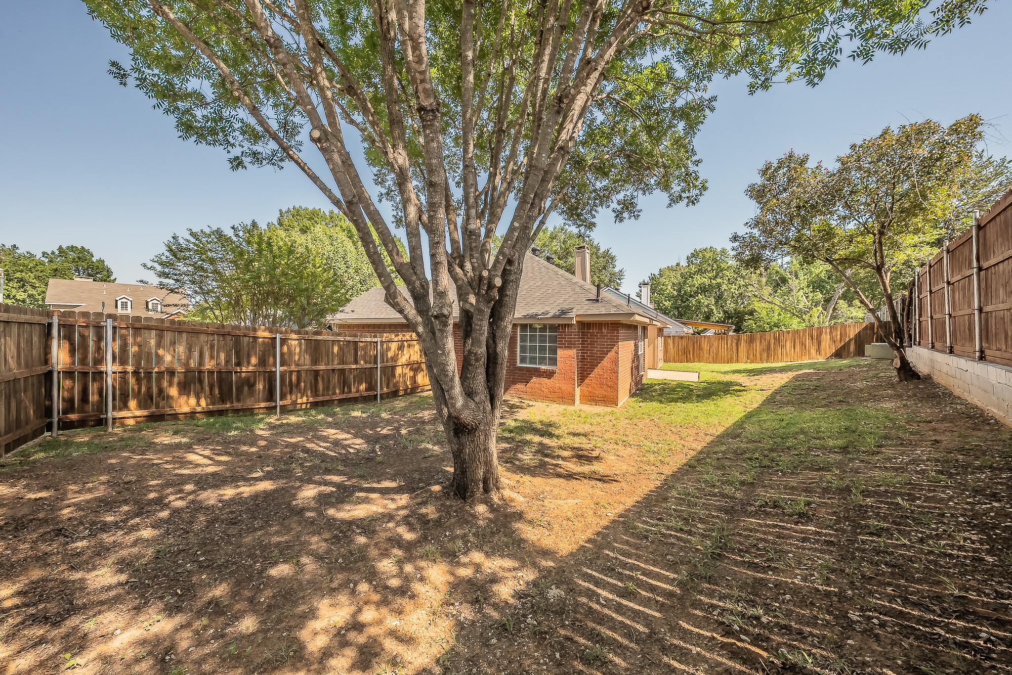 2711 Canterbury Street Euless TX 76039