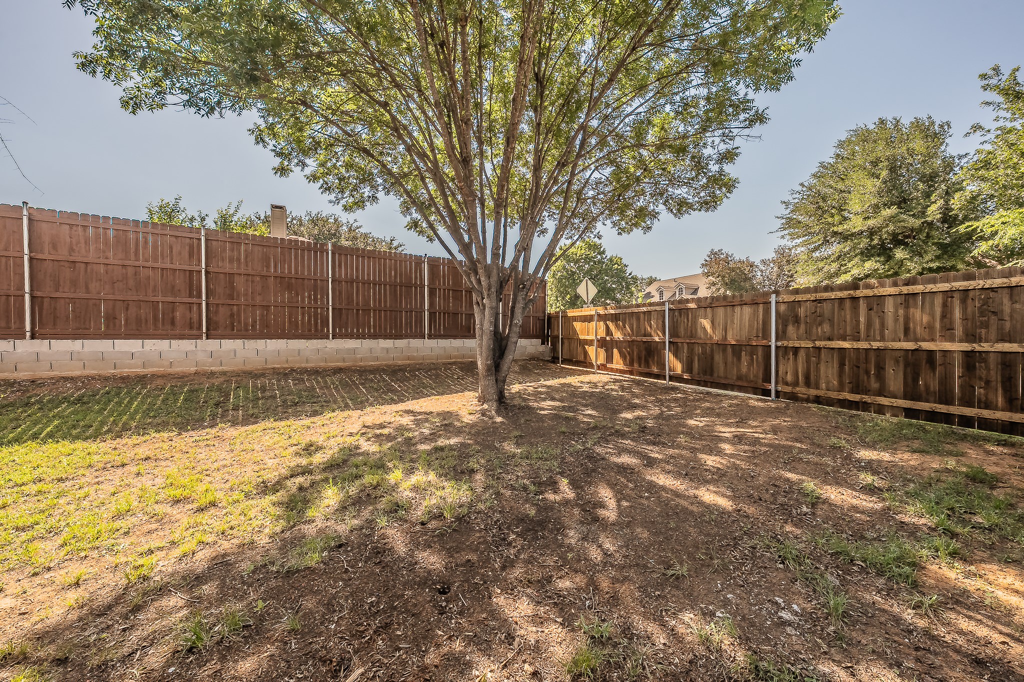 2711 Canterbury Street Euless TX 76039
