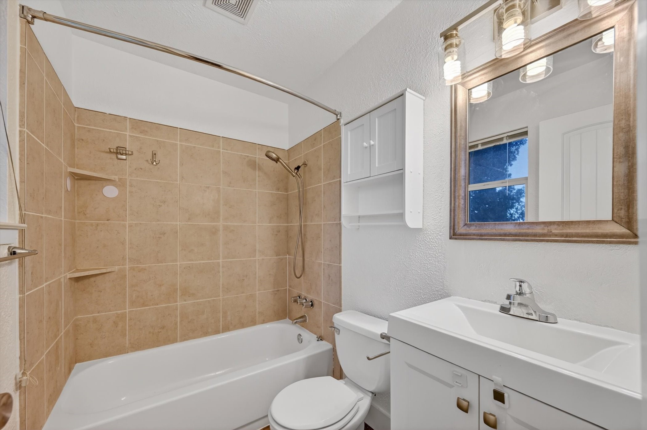 6516 Meadowview Lane Watauga TX 76148