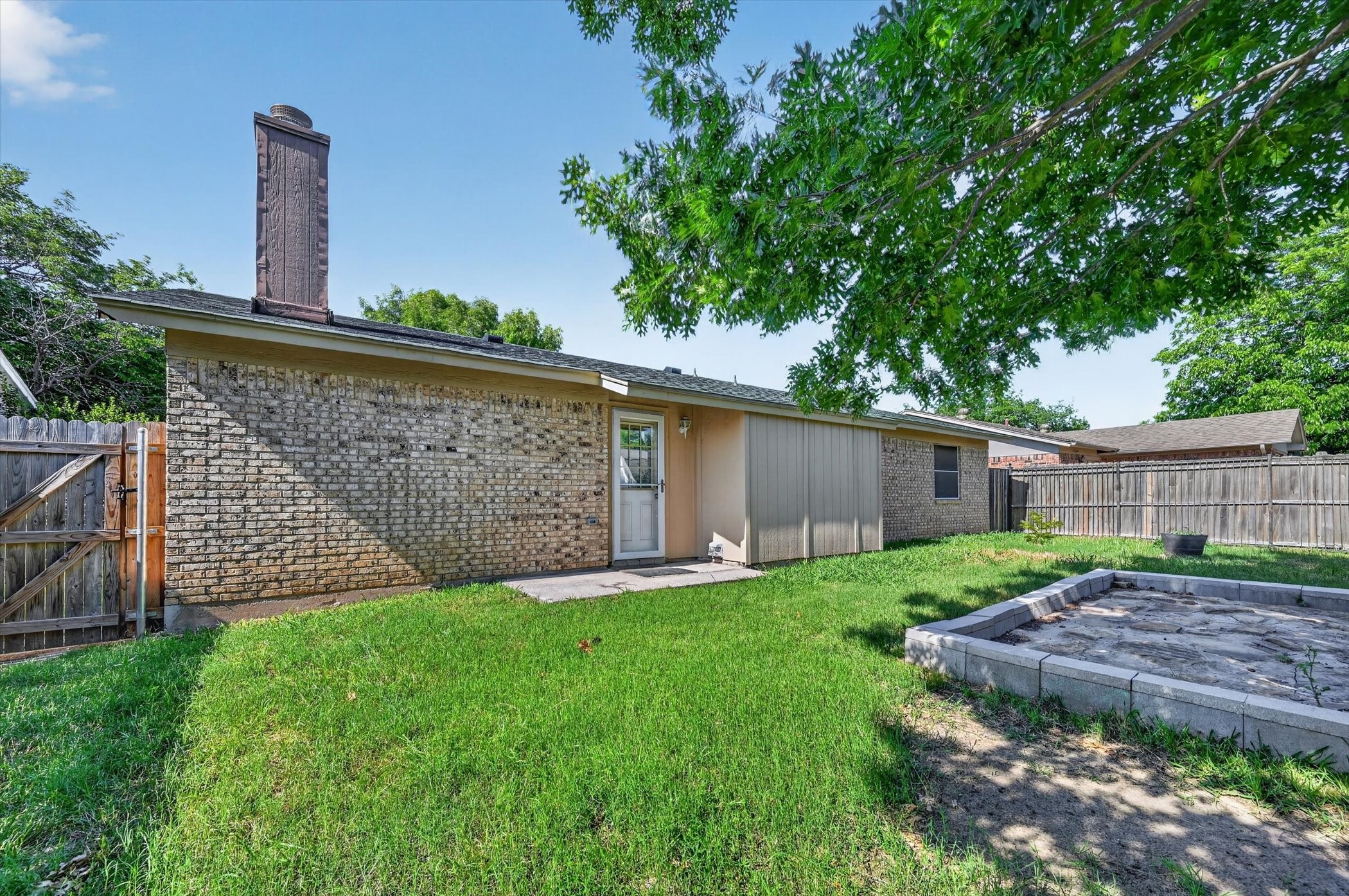 6516 Meadowview Lane Watauga TX 76148