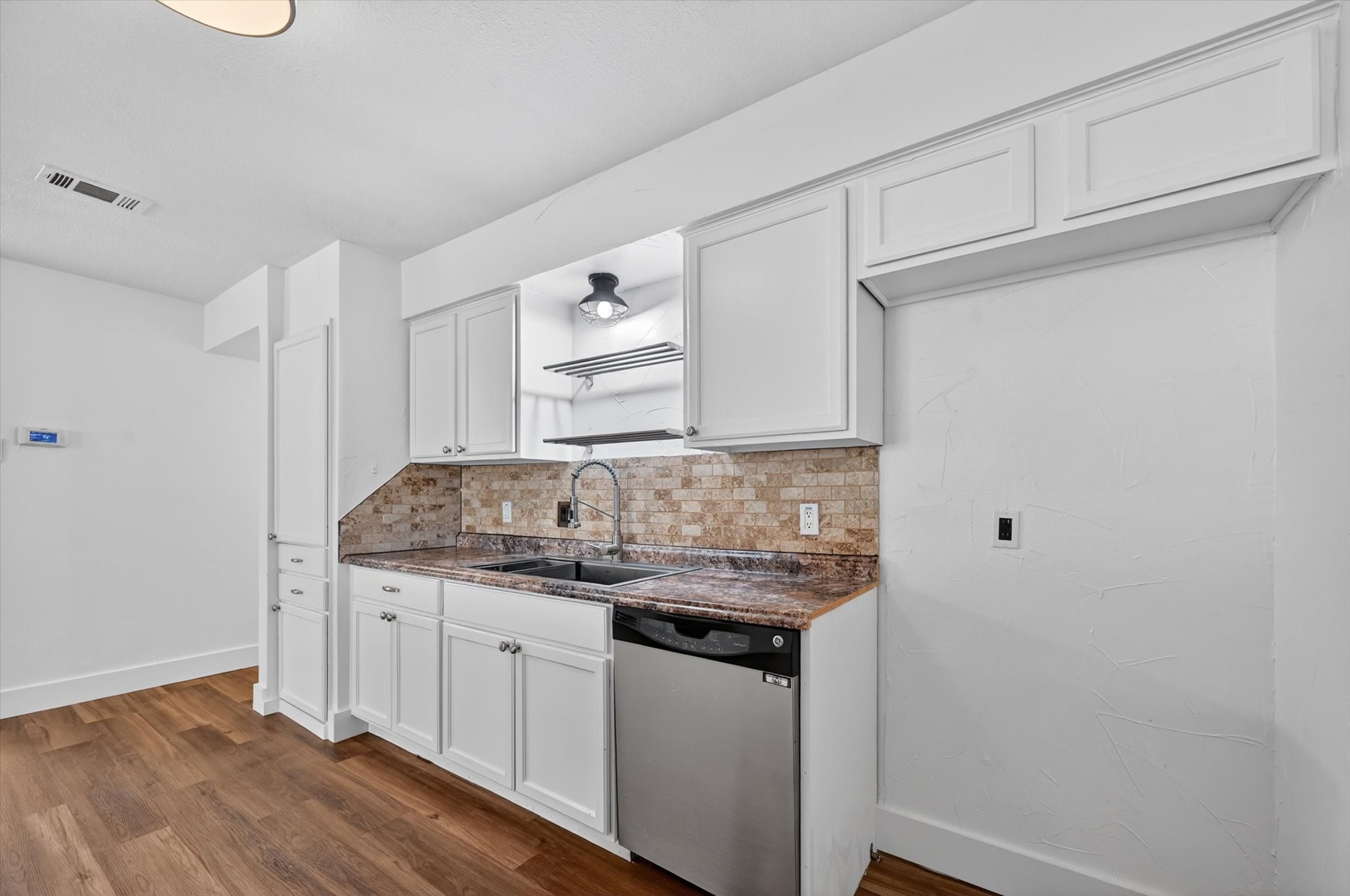 6516 Meadowview Lane Watauga TX 76148