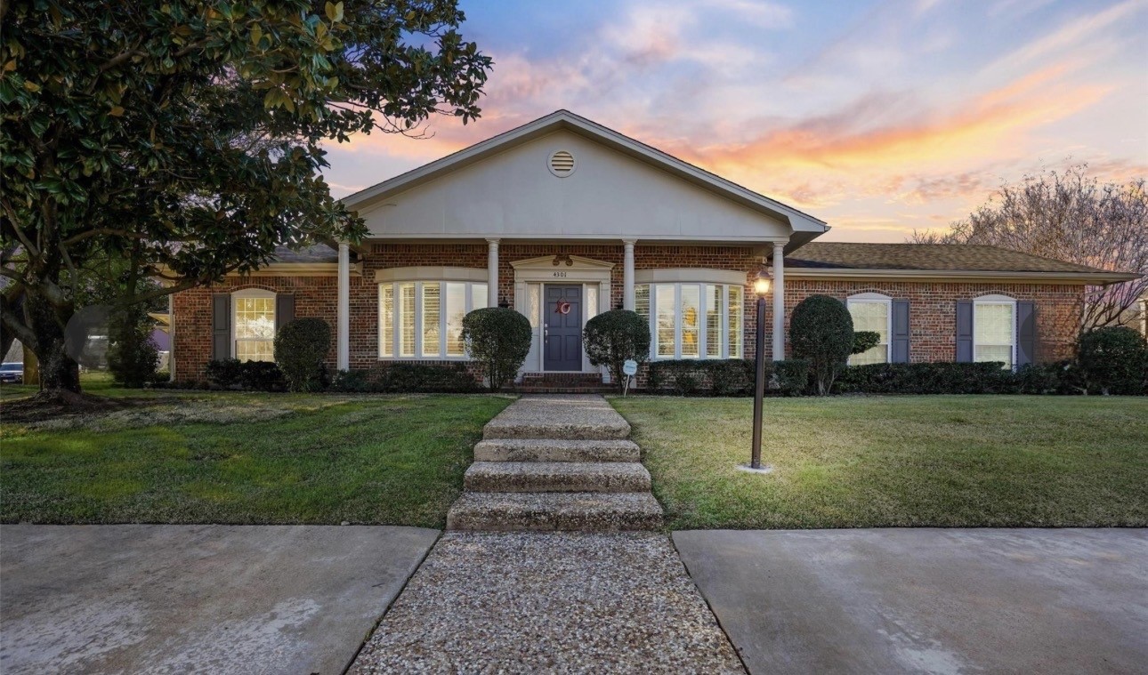 4301 Bellaire Drive Fort Worth TX 76109