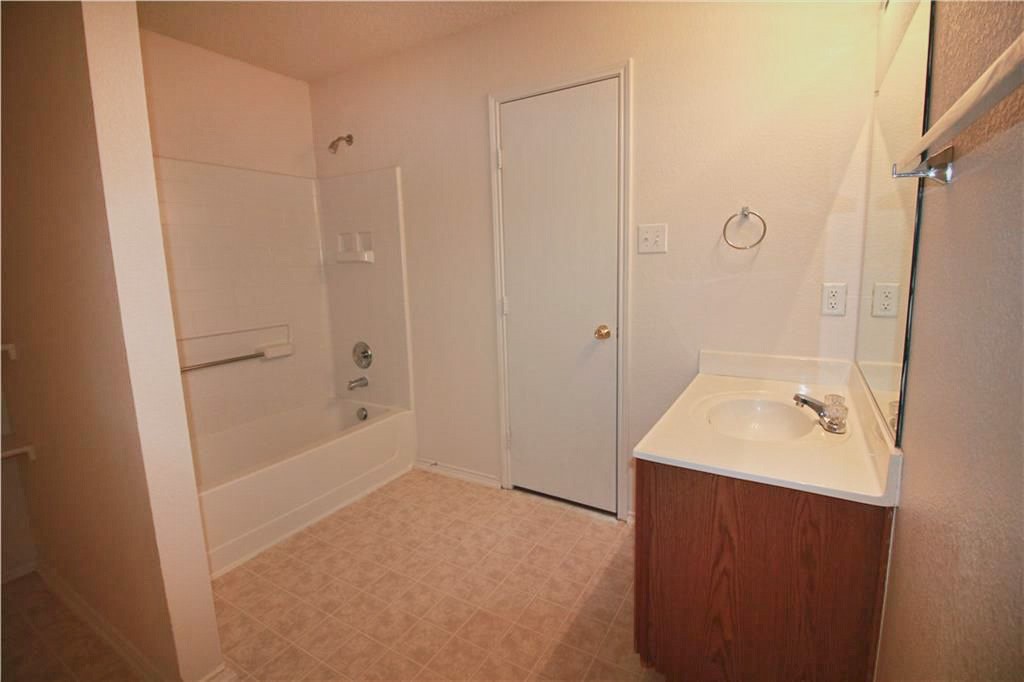6908 Meadow Way Lane Fort Worth TX 76179