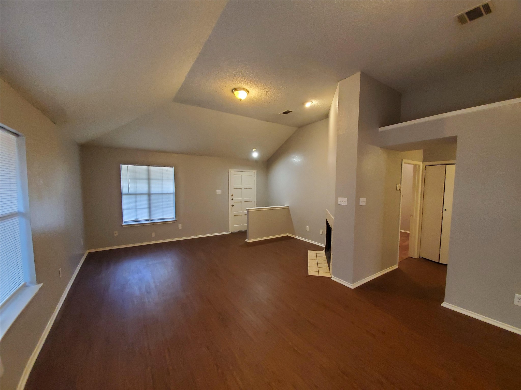 10212 Hillhouse Lane Dallas TX 75227