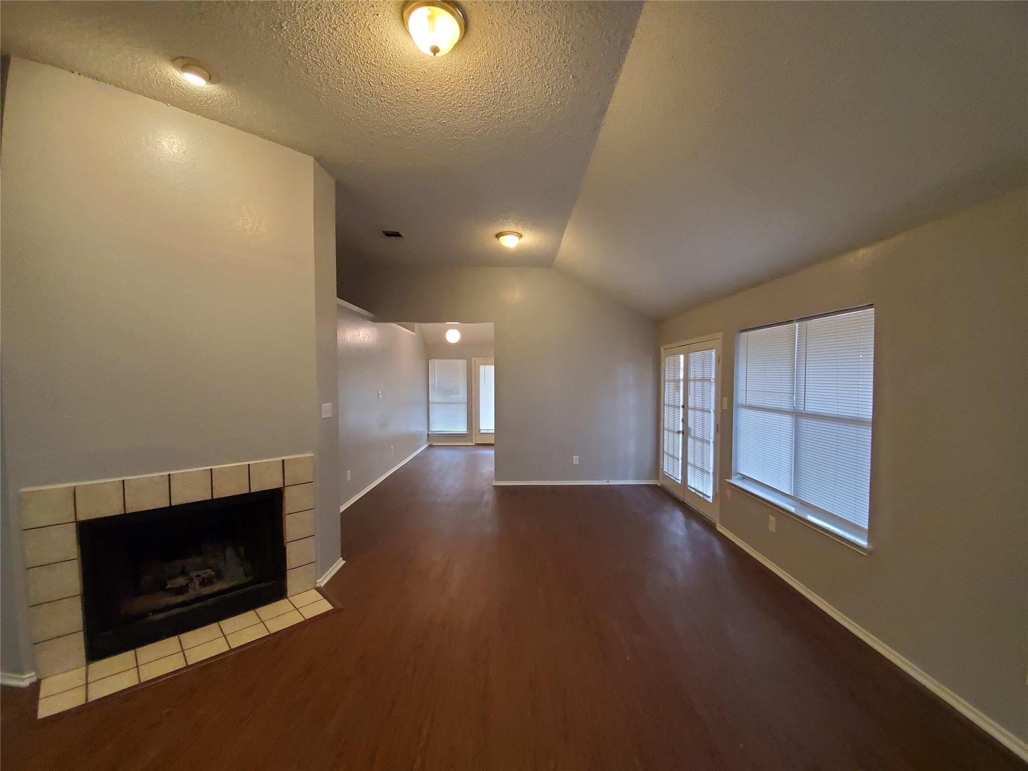 10212 Hillhouse Lane Dallas TX 75227