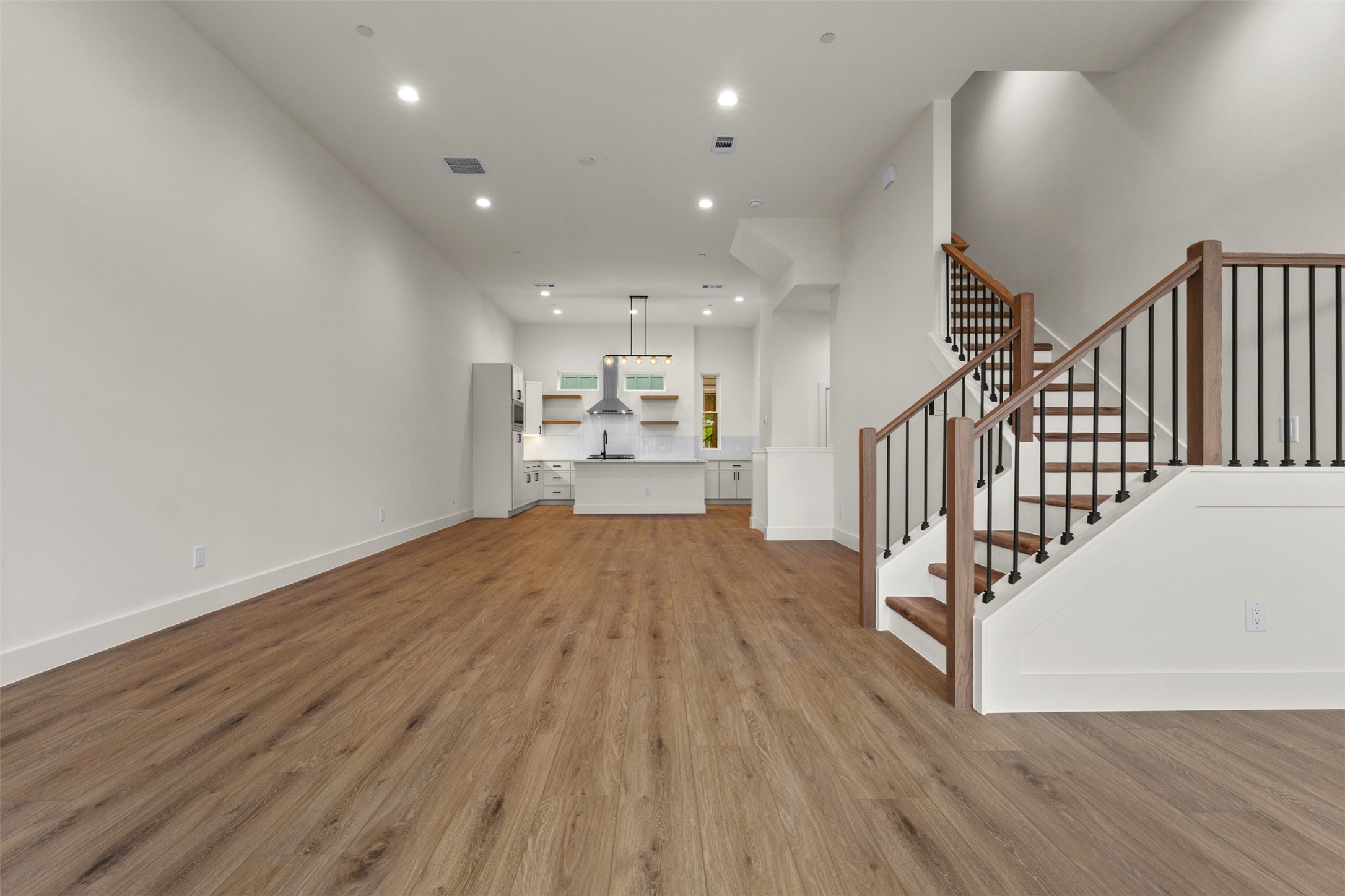 2203 Hondo Avenue Dallas TX 75219