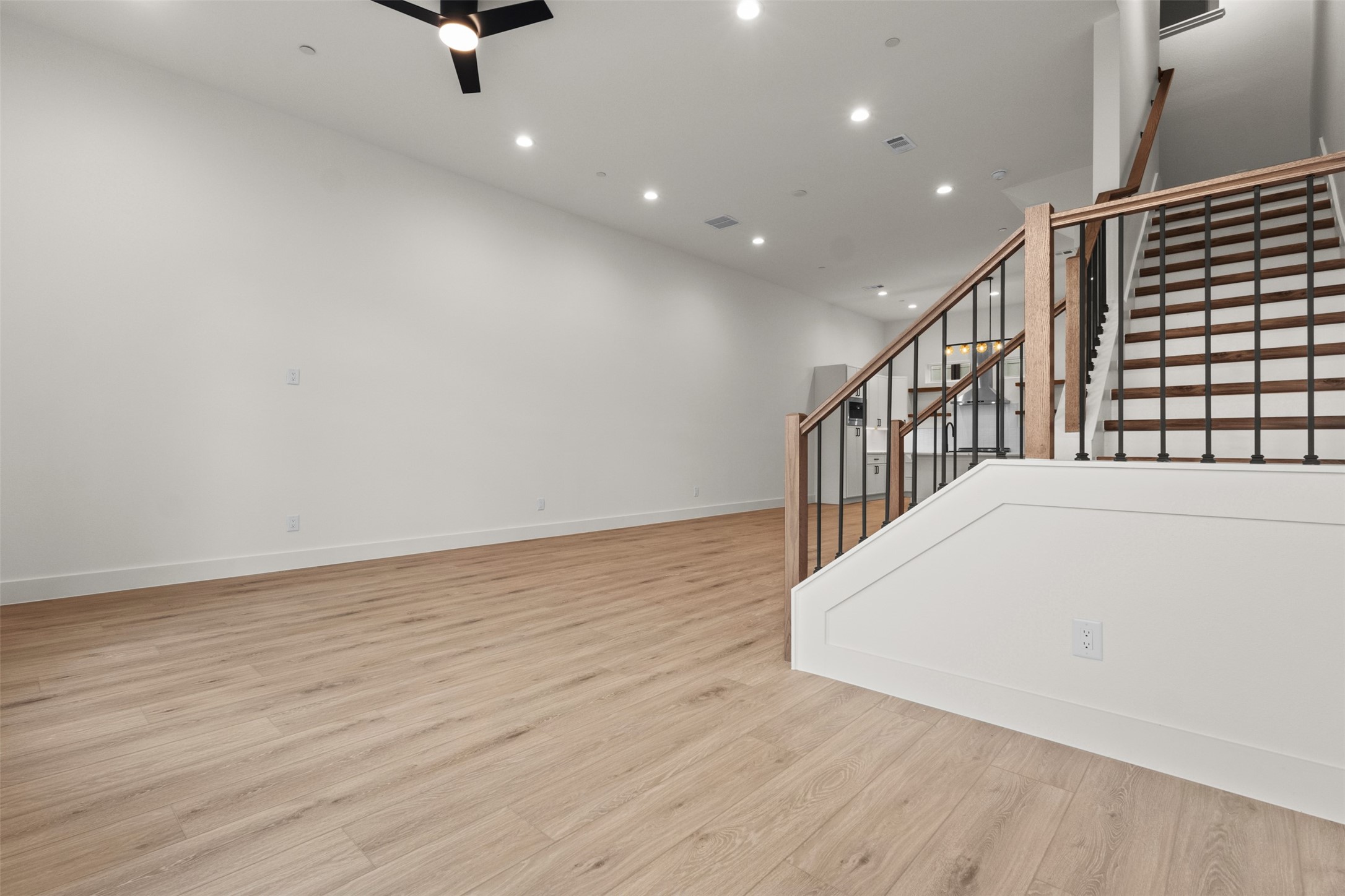 2203 Hondo Avenue Dallas TX 75219