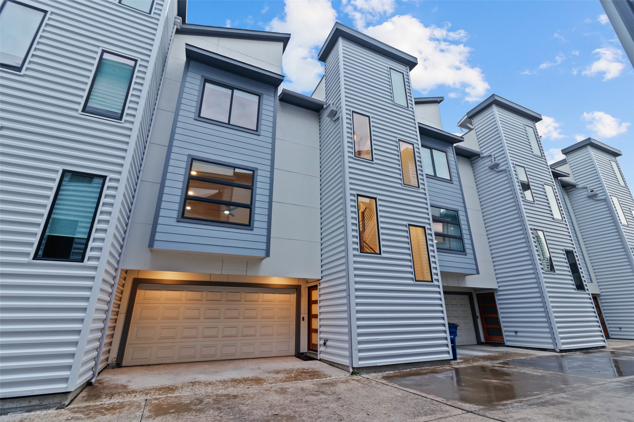 1925 California Drive Dallas TX 75204