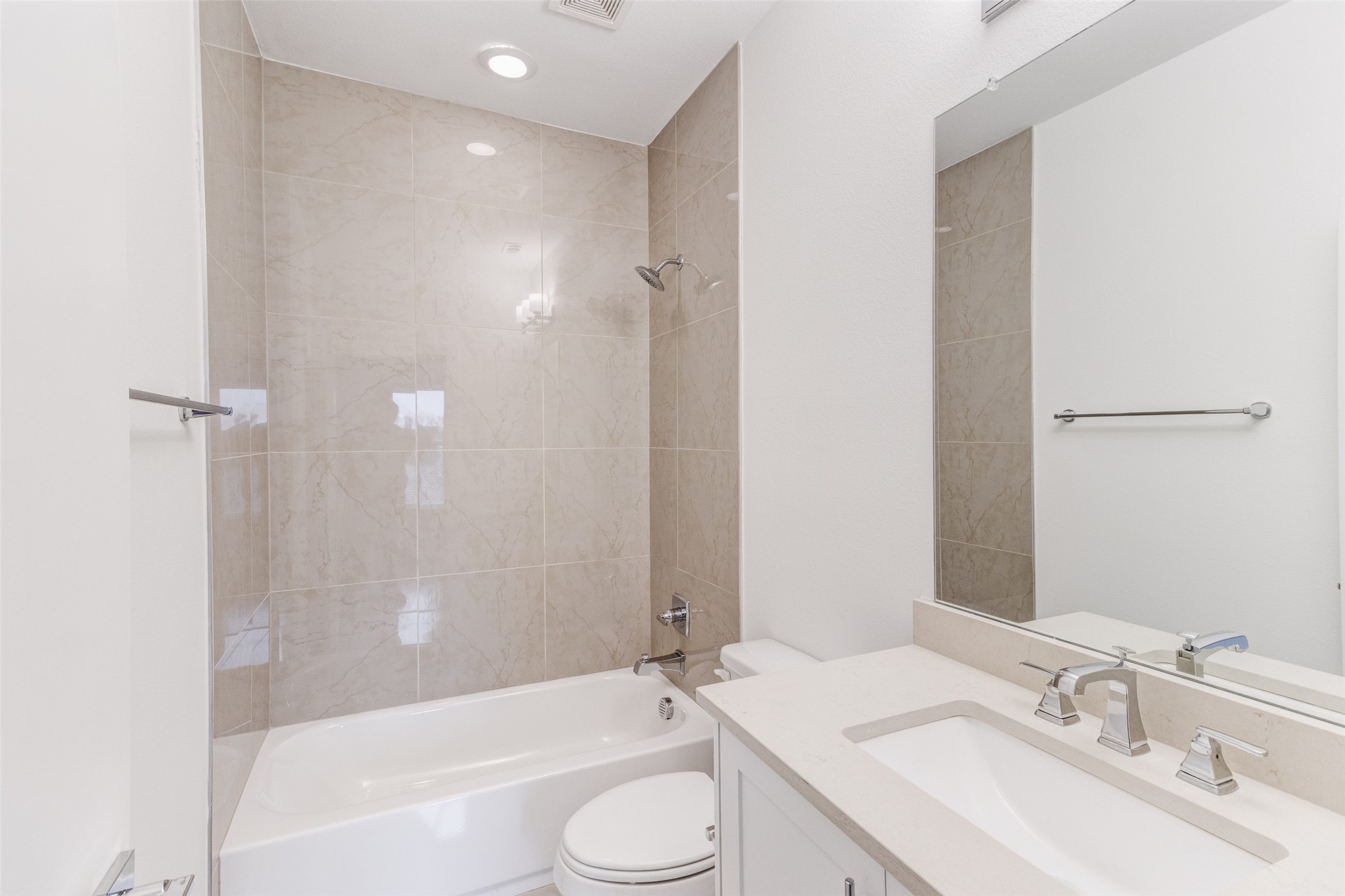 1925 California Drive Dallas TX 75204