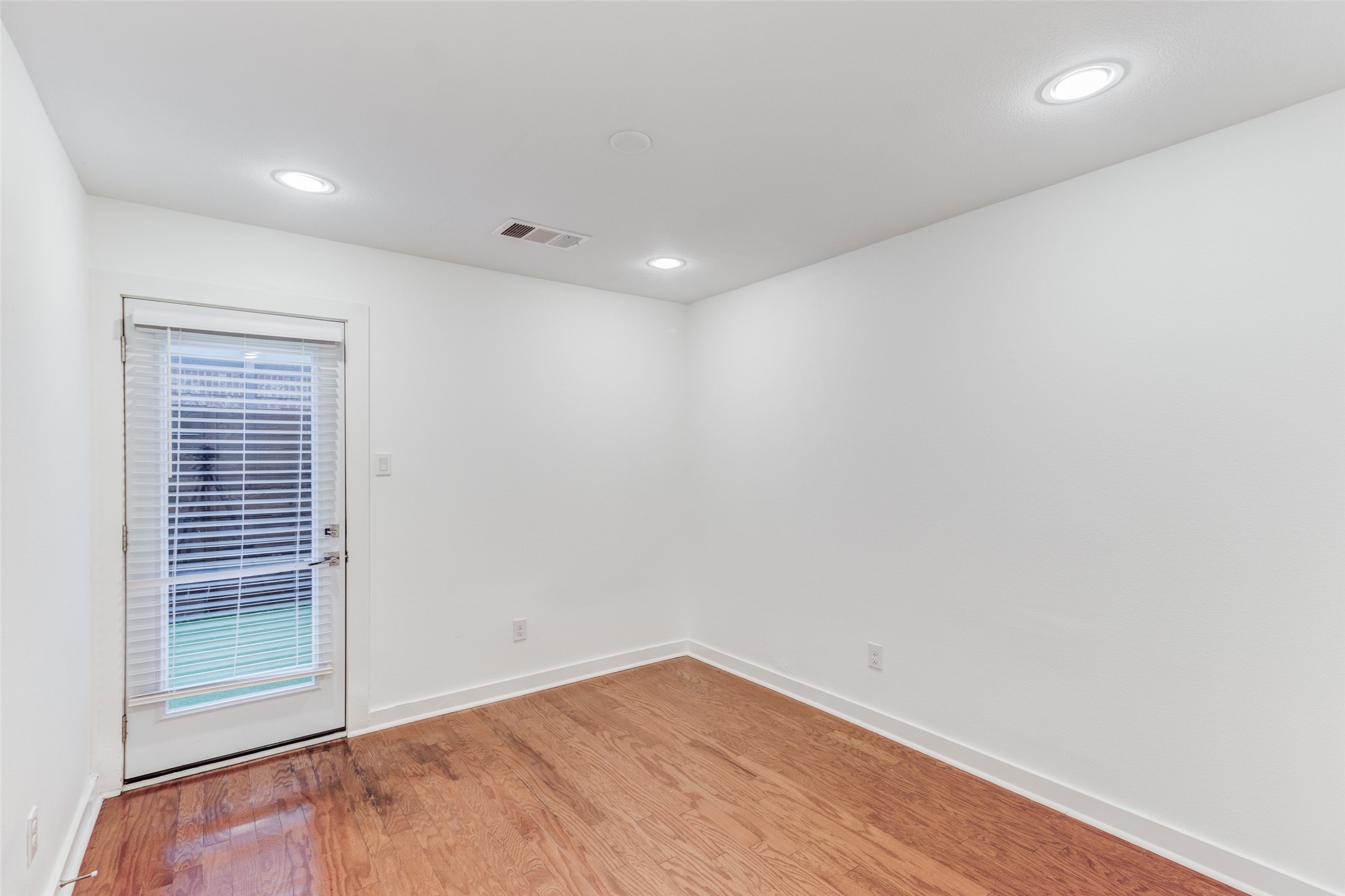 1925 California Drive Dallas TX 75204