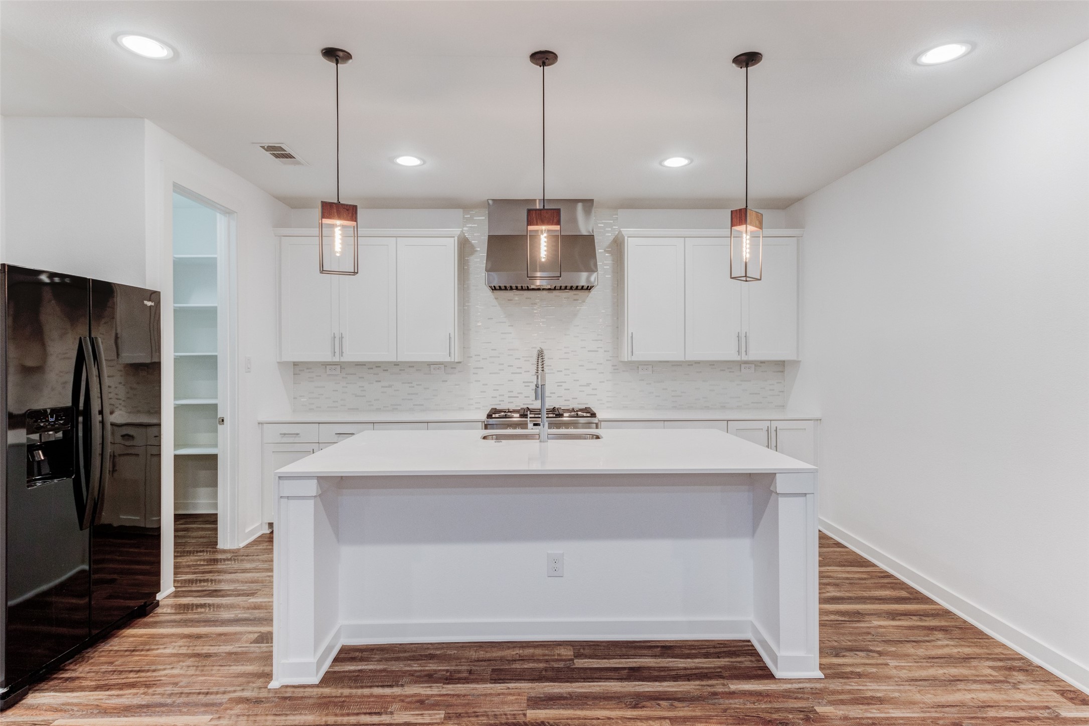 1925 California Drive Dallas TX 75204