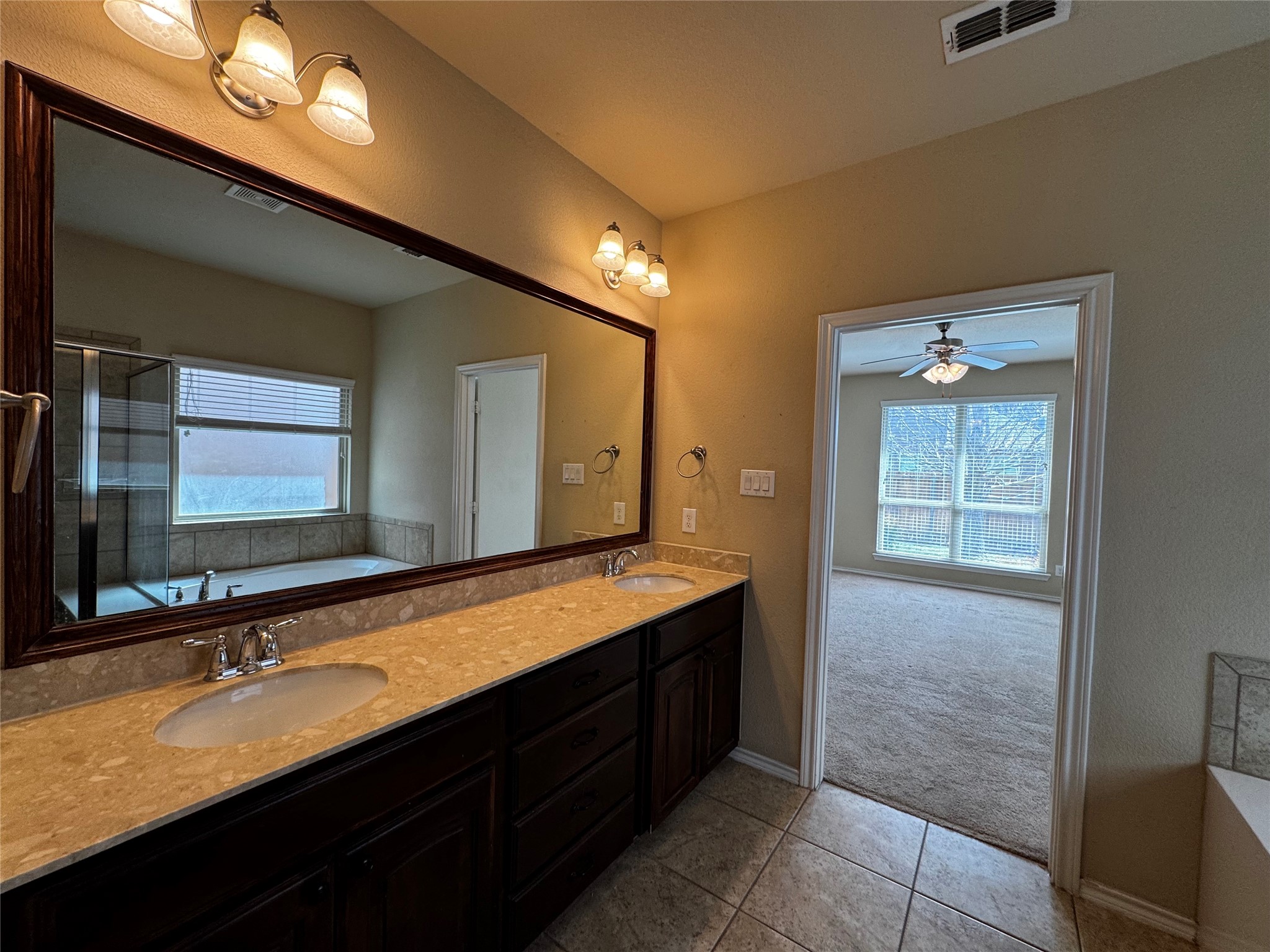 4752 Kendrick Peak Way Fort Worth TX 76244