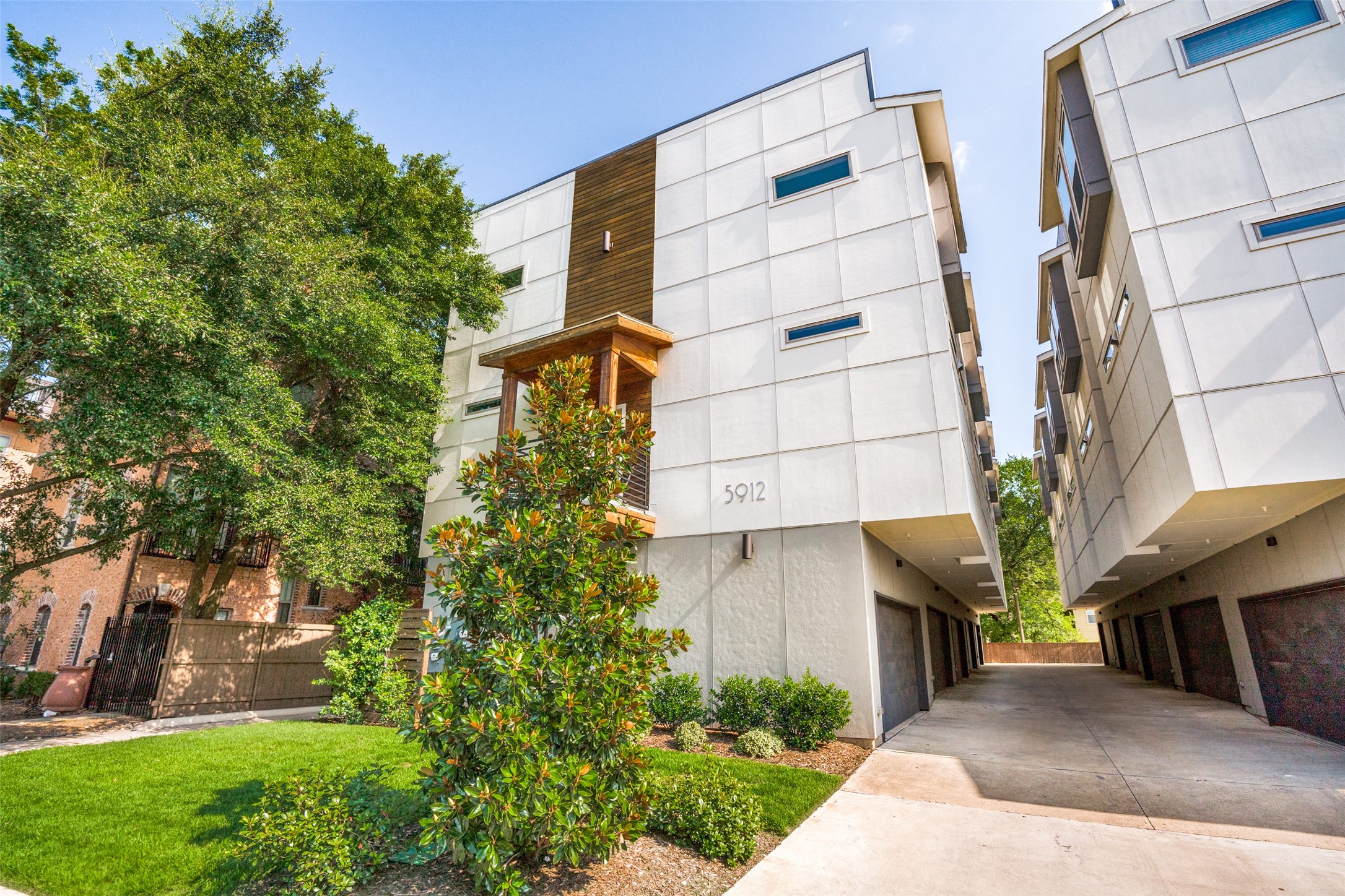 5912 Ross Avenue Dallas TX 75206