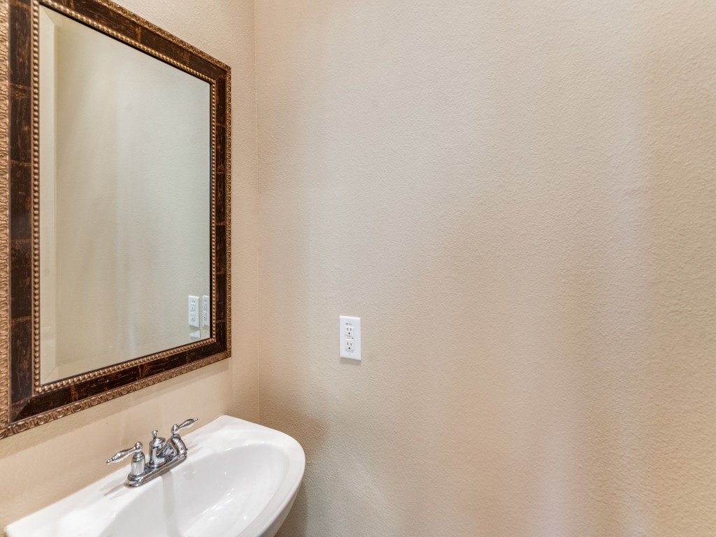 15711 Spectrum Drive Addison TX 75001