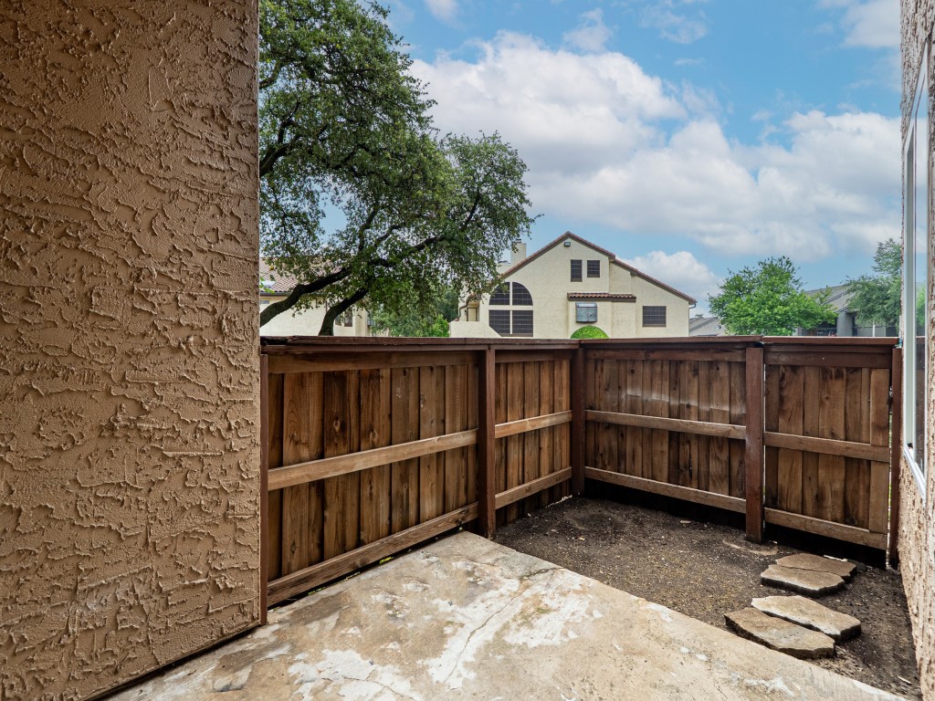5550 Spring Valley Road Dallas TX 75254