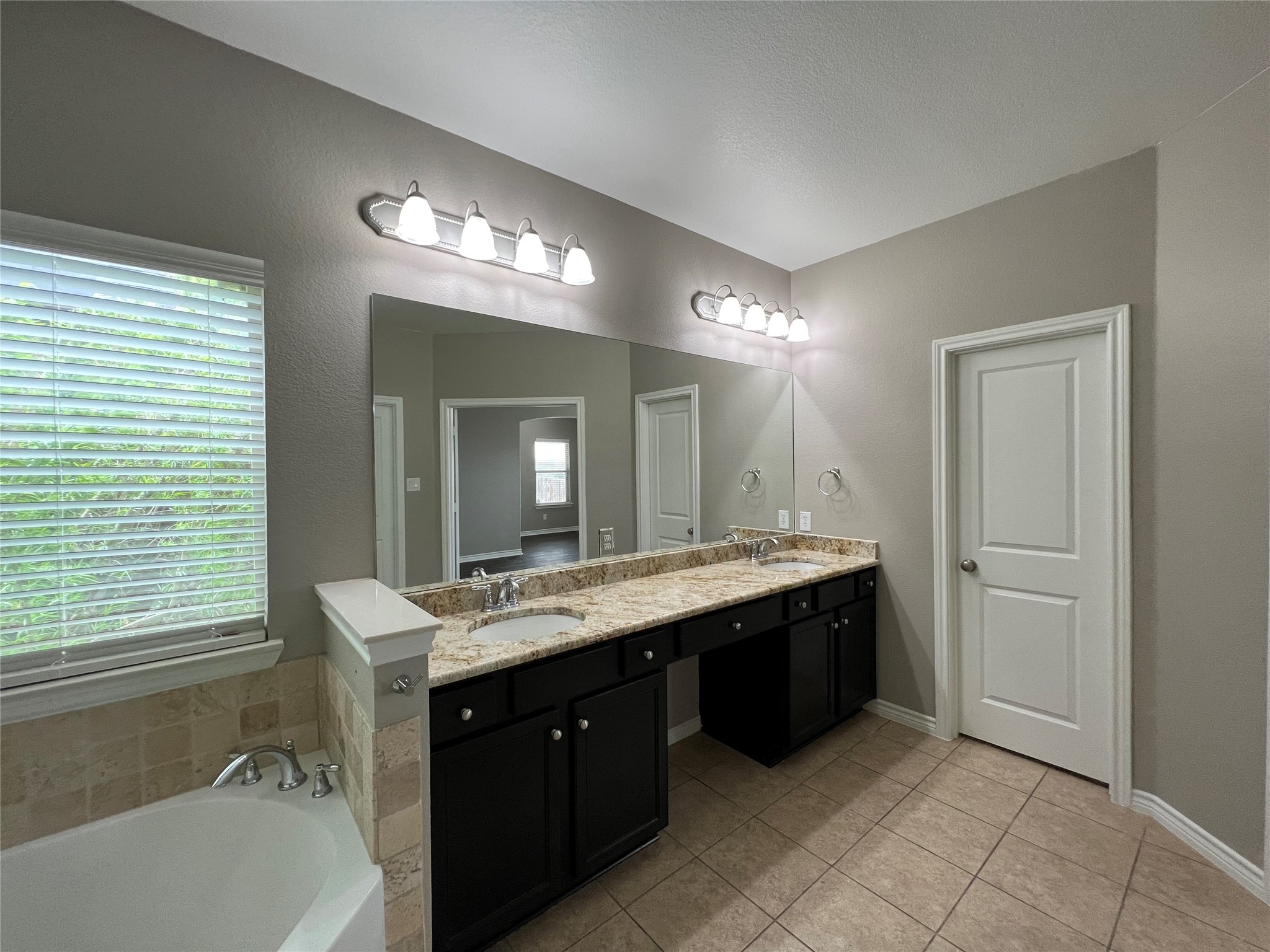 109 Parkview Drive Aledo TX 76008